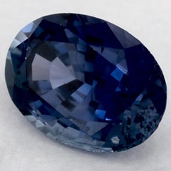 1.21 Karat Blauer Saphir Oval Loser Edelstein