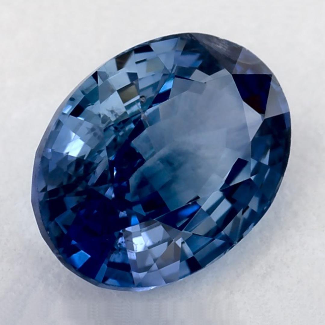 Taglio ovale 1.21 carati di zaffiro blu ovale sfuso in vendita