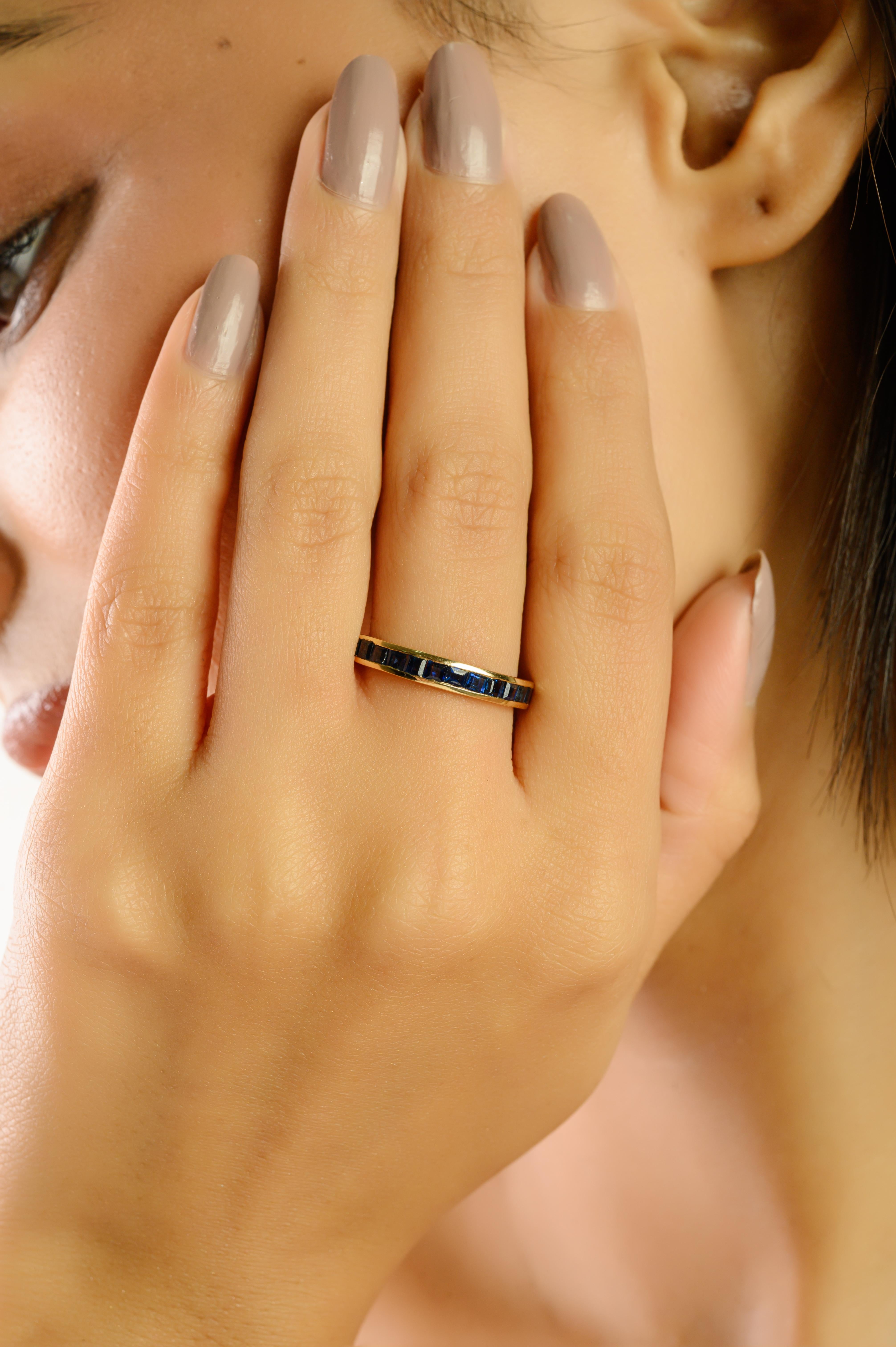 Im Angebot: 1,21 ct natürlichen blauen Saphir Kanal Set halbe Ewigkeit Band in 14K Gelbgold () 4