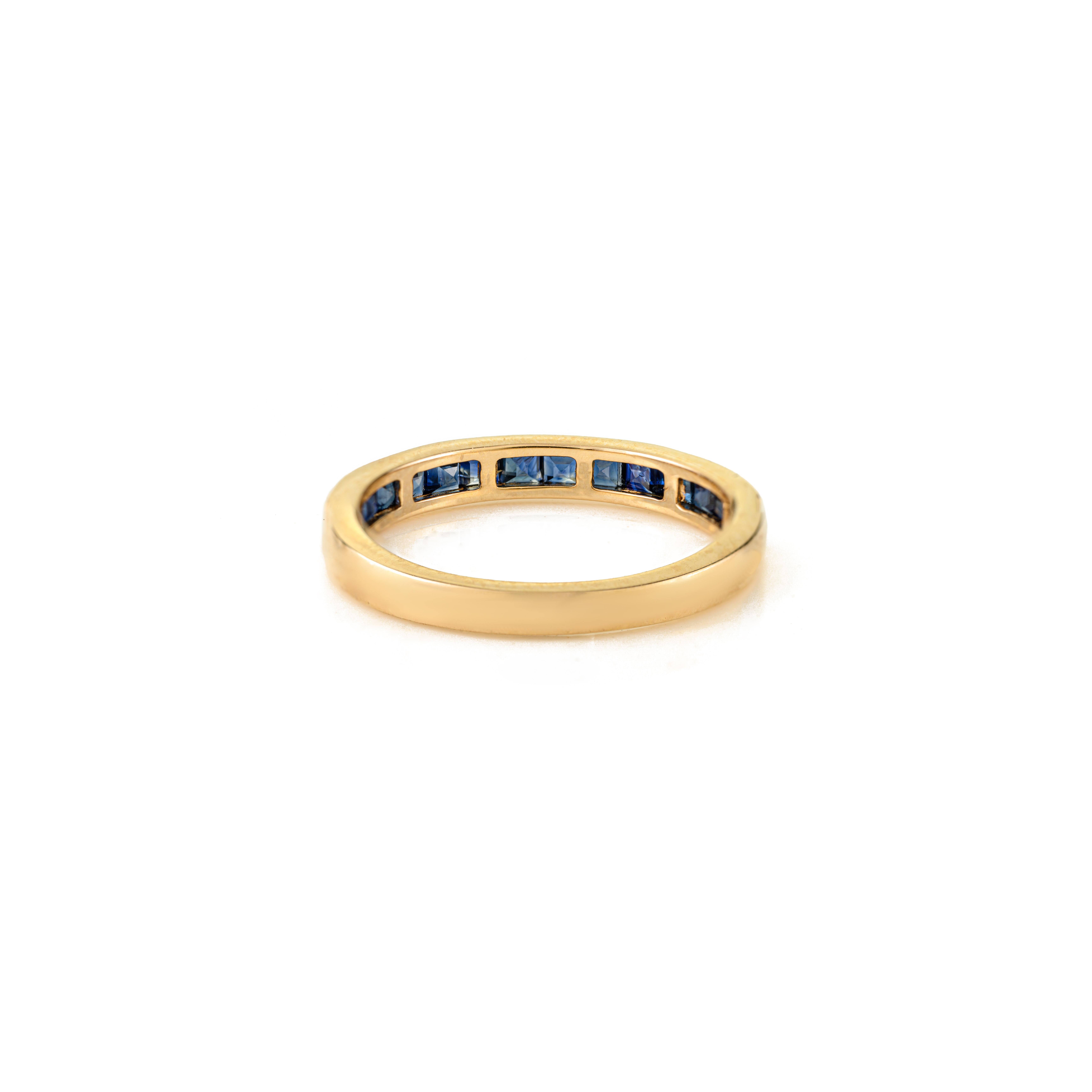 Im Angebot: 1,21 ct natürlichen blauen Saphir Kanal Set halbe Ewigkeit Band in 14K Gelbgold () 5