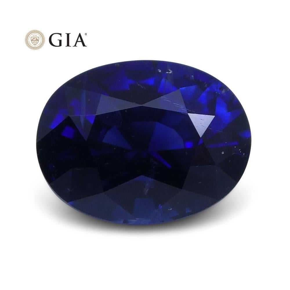 Description : 
Un saphir bleu en vrac  
Numéro de rapport : 1196935681  
Poids : 1.21 cts  
Mesures : 7.02x5.42x4.05 mm  
Forme : Ovale  
Couronne de style de coupe : coupe brillante  
Pavillon de style de coupe : Coupe en escalier   
La