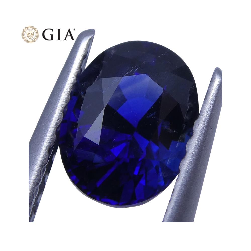 Taille ovale Saphir ovale bleu vif certifié GIA, non chauffé, de 1,21 carat, Sri Lanka en vente