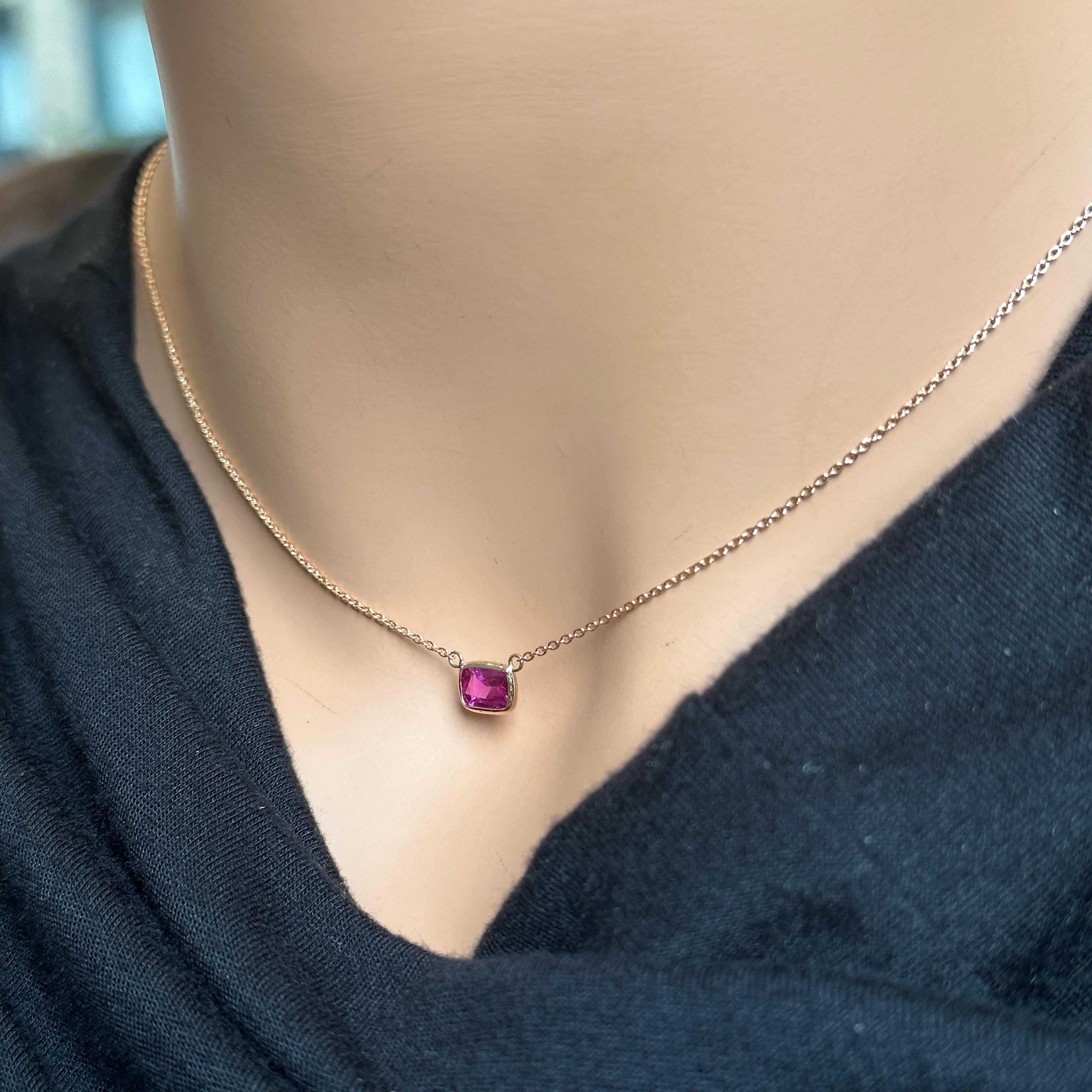 1.21ct. Certified Pink Sapphire Cushion Cut Solitaire Necklace in 14k RG In New Condition For Sale In Chicago, IL