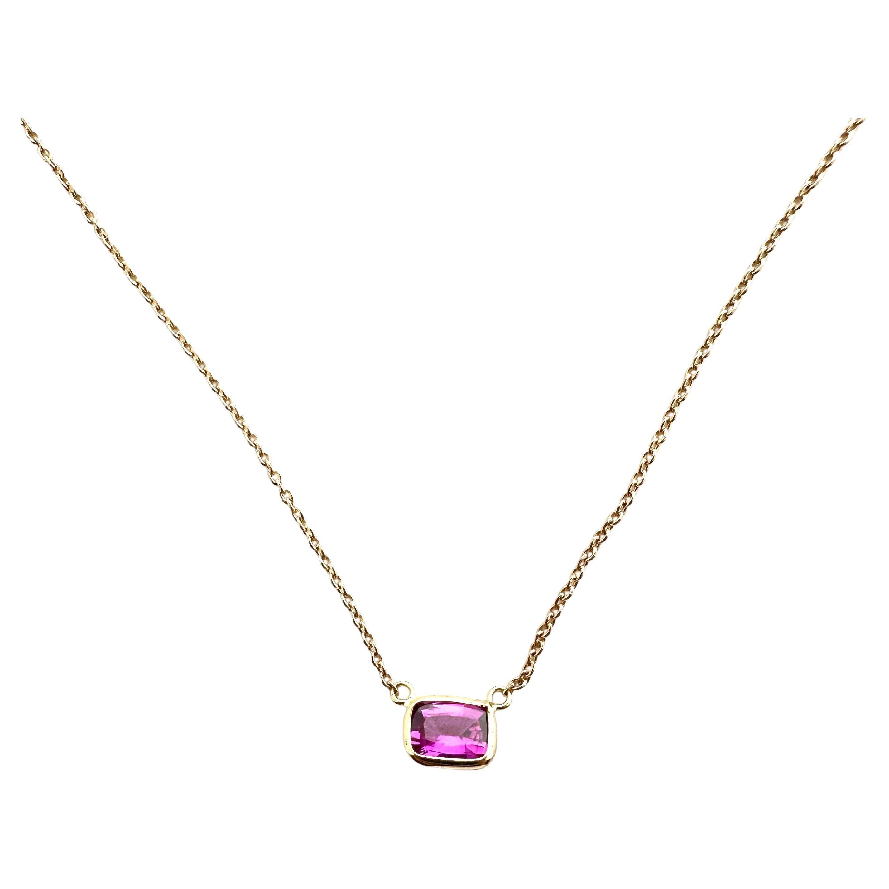 1.21ct. Zertifizierte rosa Saphir- Solitär-Halskette mit Kissenschliff in 14k RG