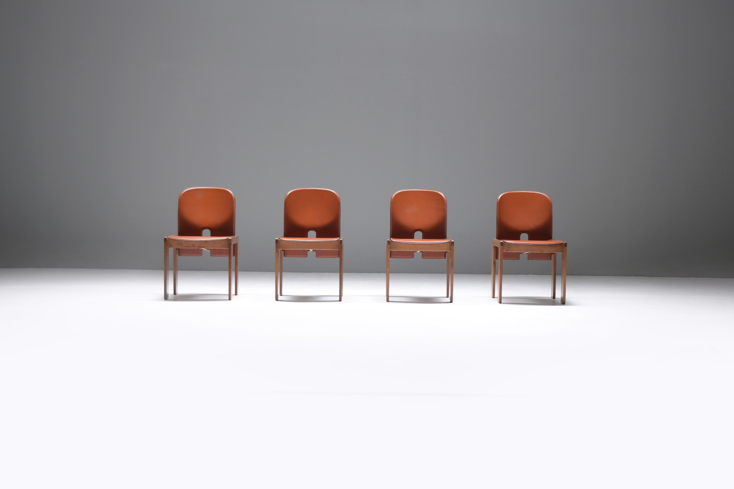 121 Dining Chairs (4)  walnut & brown leather by Afra & Tobia Scarpa - Cassina In Good Condition In Buggenhout, Oost-Vlaanderen