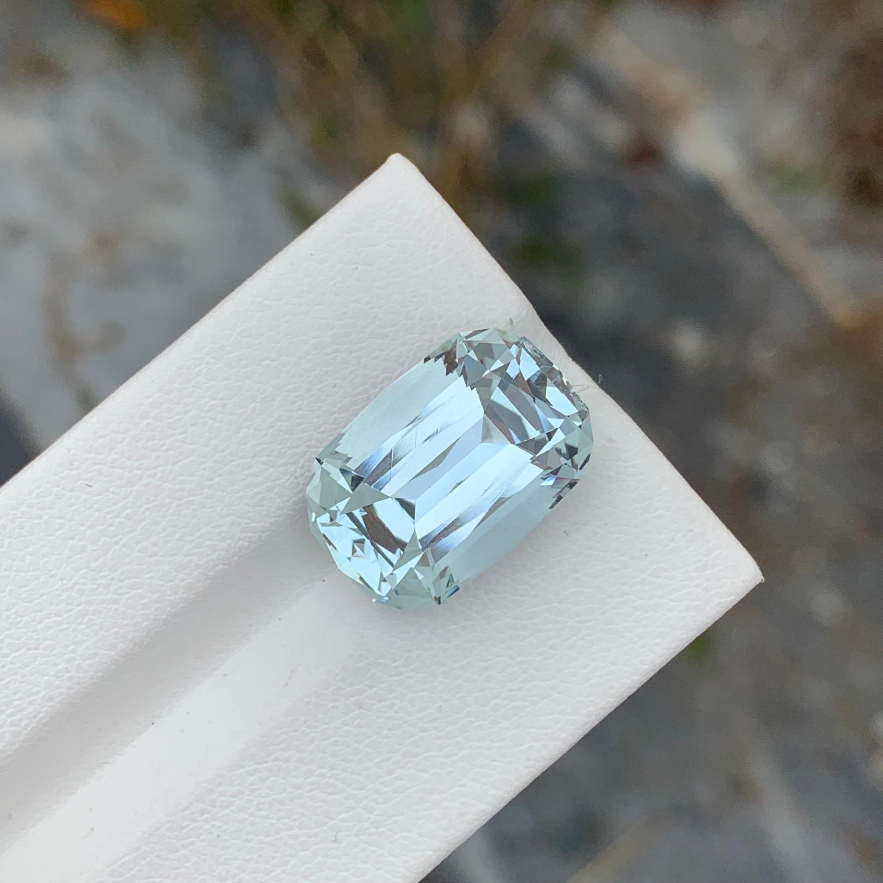 Arts and Crafts 12.10 Carat Natural Loose Aquamarine Long Cushion Shape Gem For Necklace  For Sale