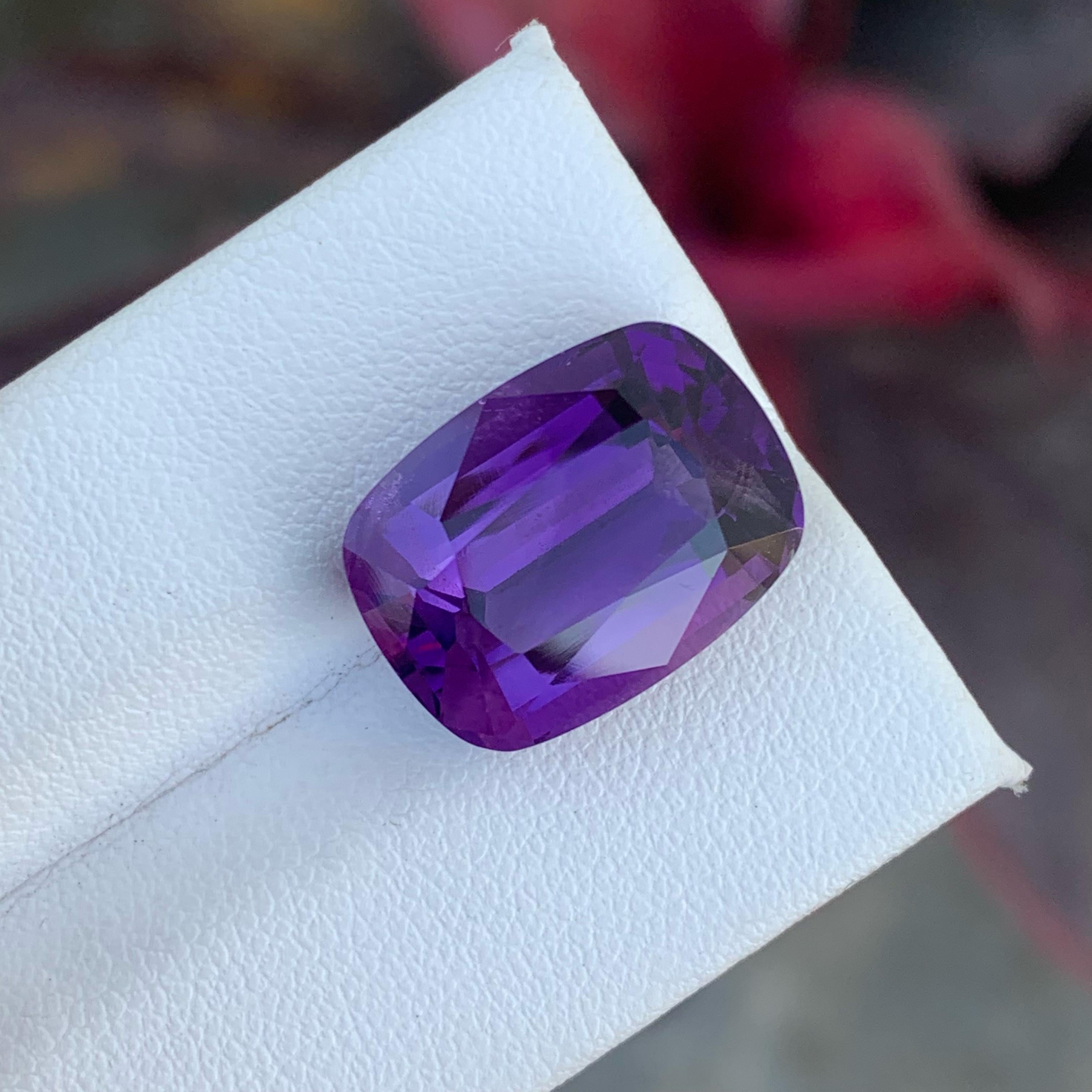 Adorabile gemma di ametista sciolta Aaa Clean Ametista sciolta per gioielli 12,10 Ct in vendita 2