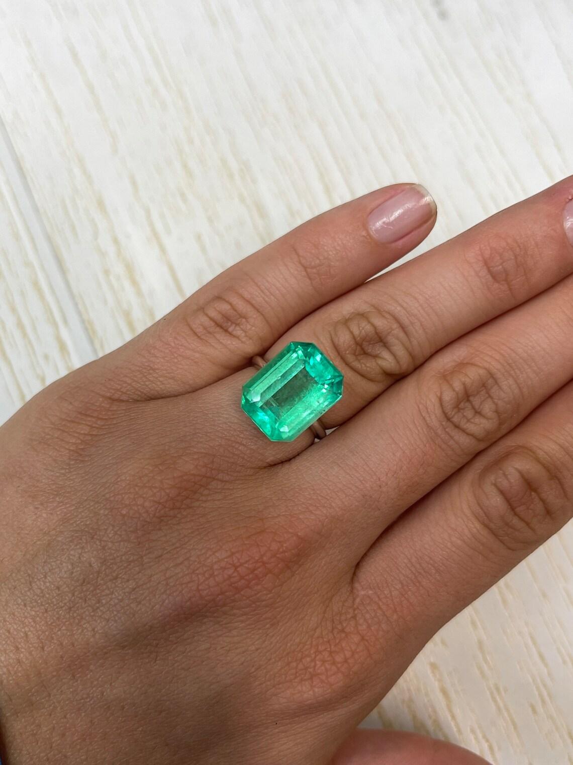 12.11ct GIA Certified Yellowish Green Emerald Cut Gem 16x12 Genuine May For Sale 3