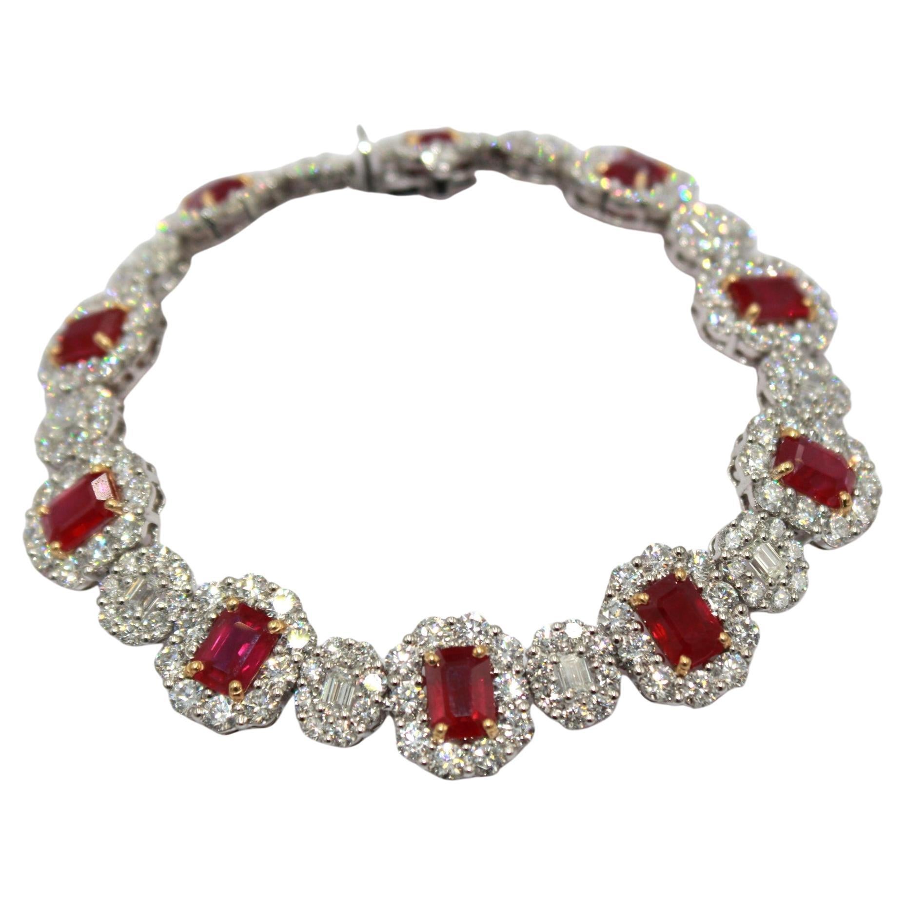 Bracelet en rubis de Birmanie et diamants de 12,12 carats en vente