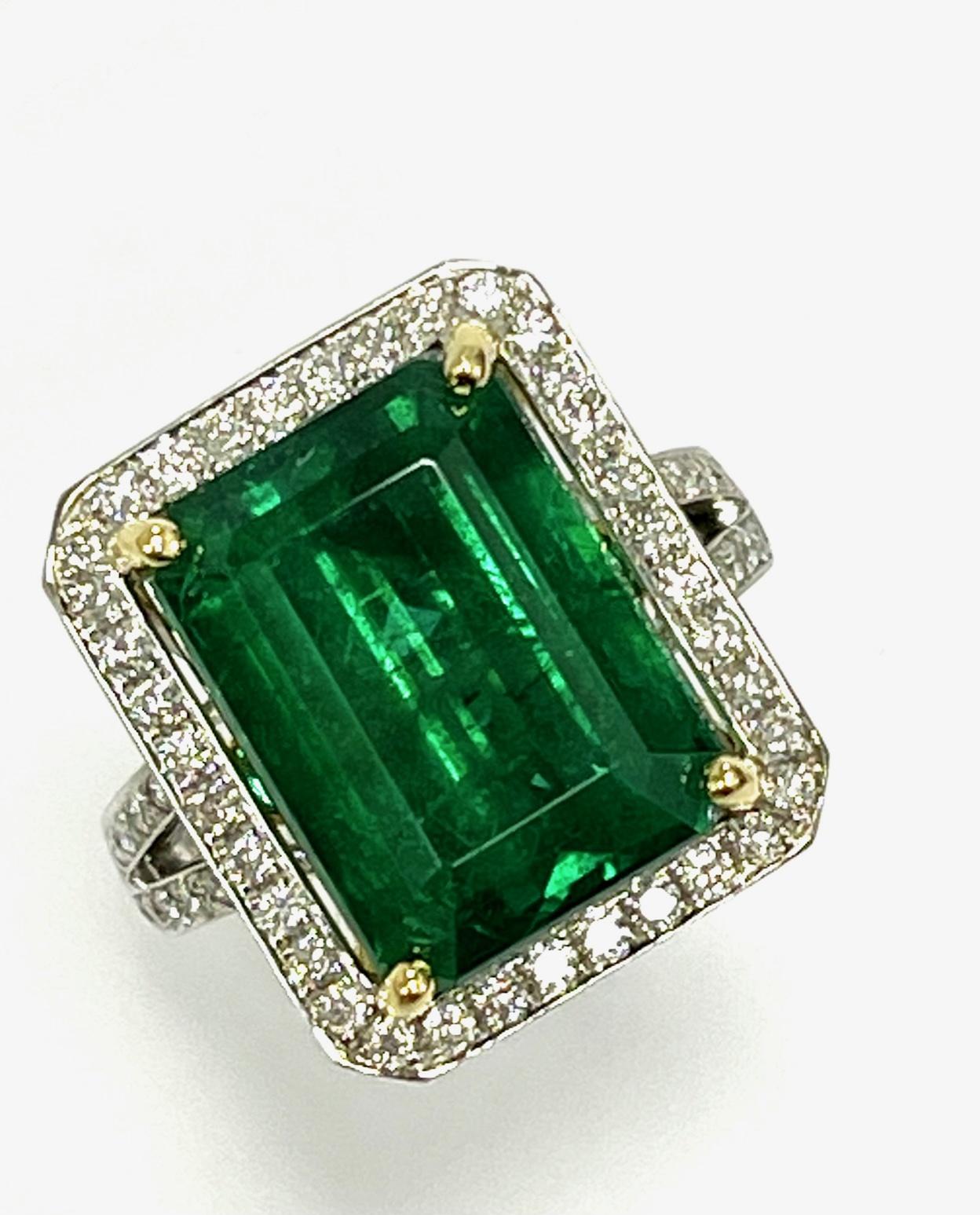 Modern 12.12 Carat  Emerald Diamond Ring For Sale