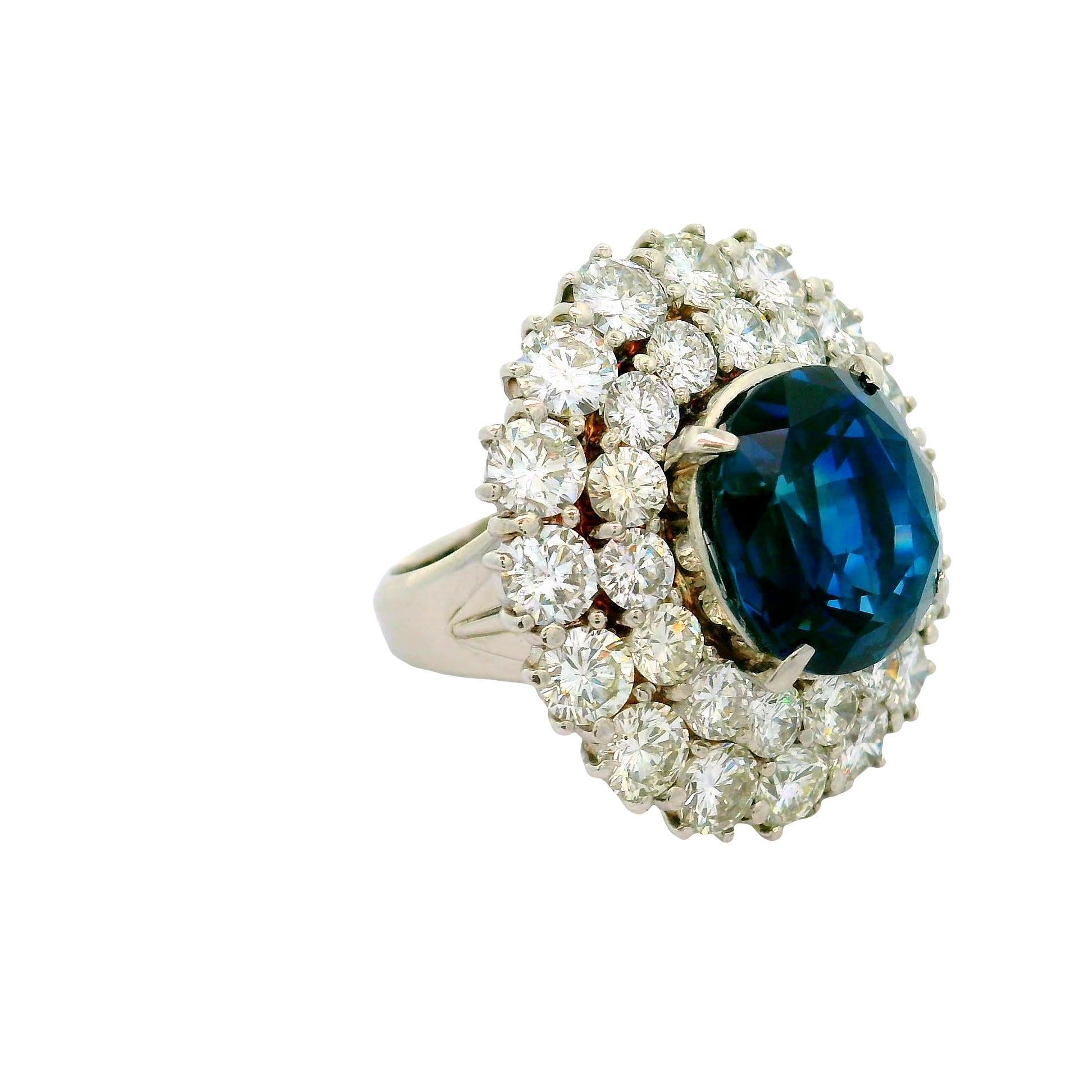 12.13 Carat Blue Sapphire Diamond Double Halo Platinum Ring (Ovalschliff) im Angebot