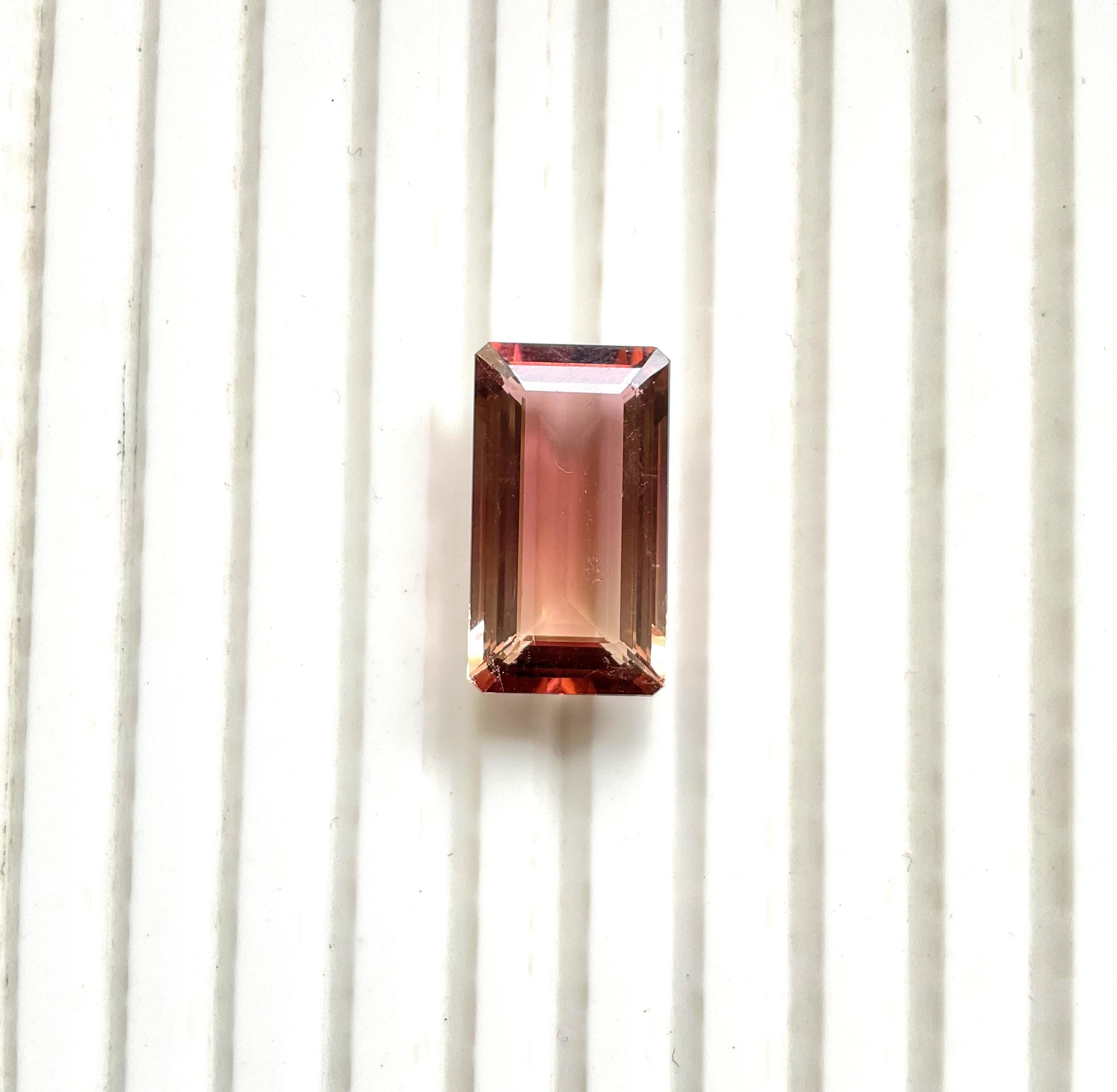 Pierre précieuse naturelle tourmaline roseâtre octogonale à facettes de 12,13 carats Neuf - En vente à Jaipur, RJ