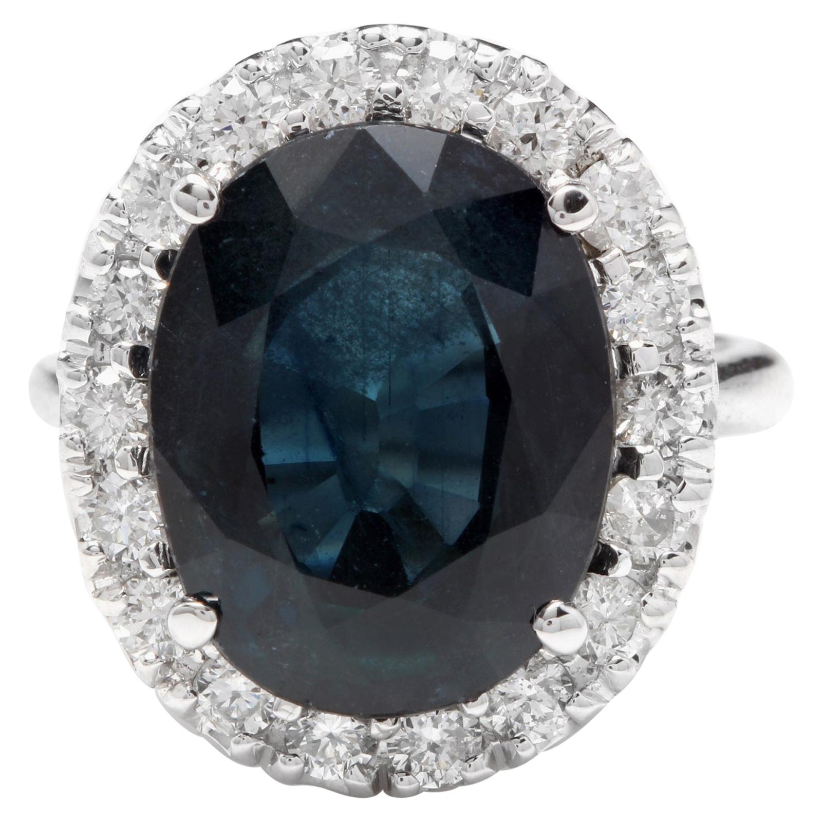 12.15 Carat Exquisite Natural Blue Sapphire and Diamond 14 Karat Solid Gold For Sale
