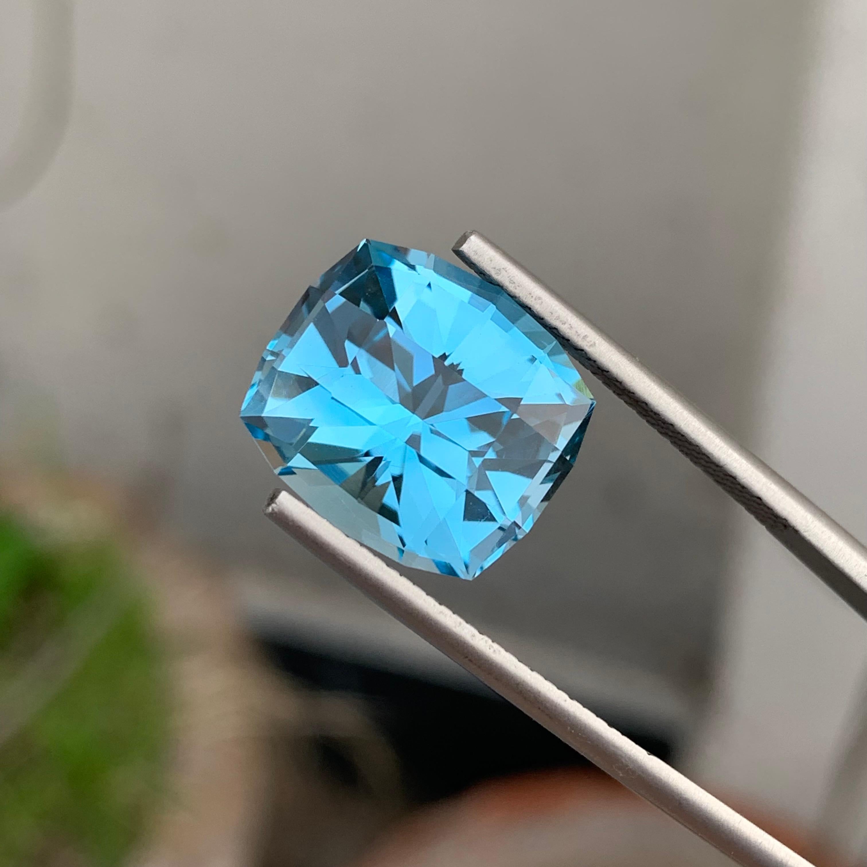 12.15 Carat Fancy Cut Faceted Sky Blue Topaz Gemstone For Jewellery Making  For Sale 5