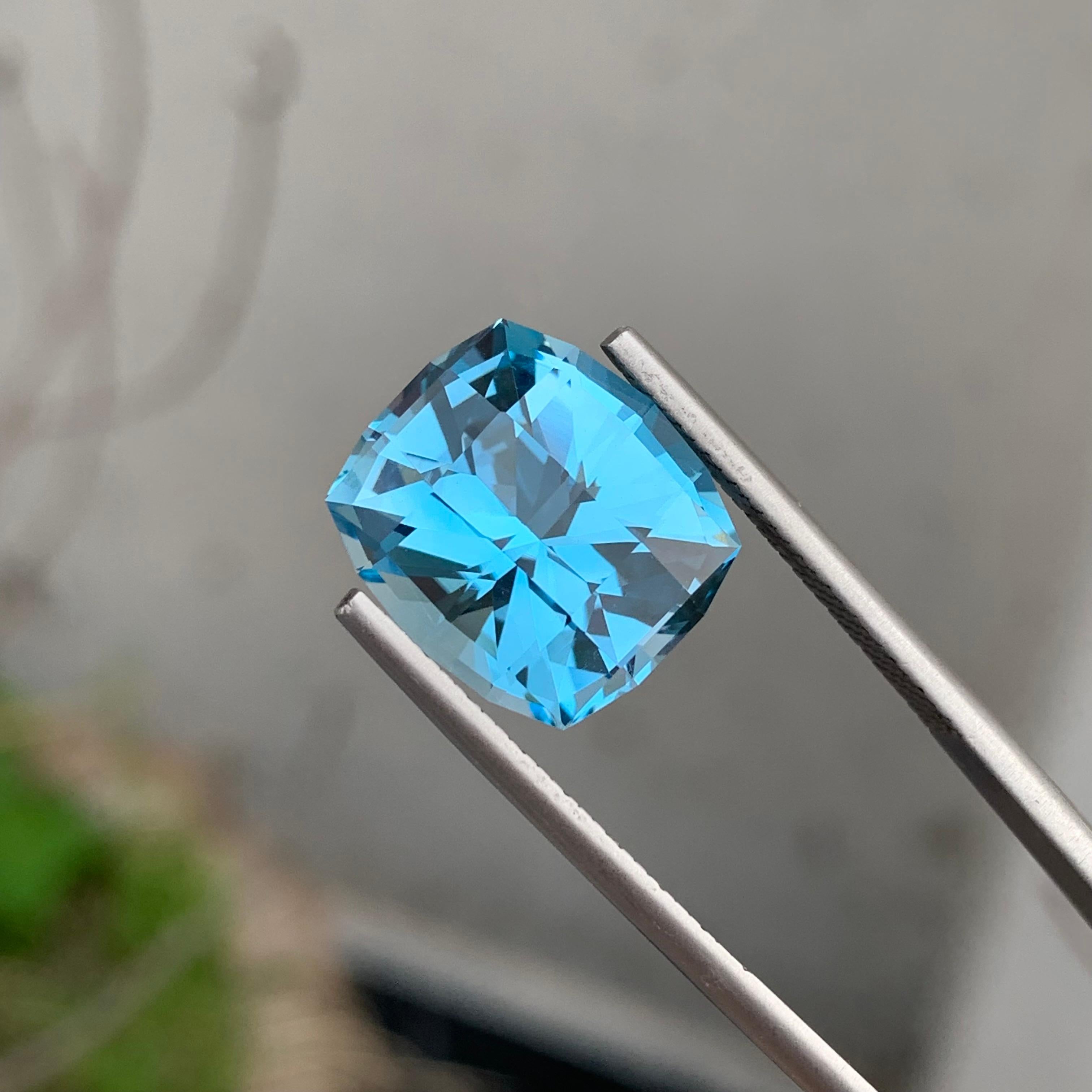 Women's or Men's 12.15 Carat Fancy Cut Faceted Sky Blue Topaz Gemstone For Jewellery Making  For Sale