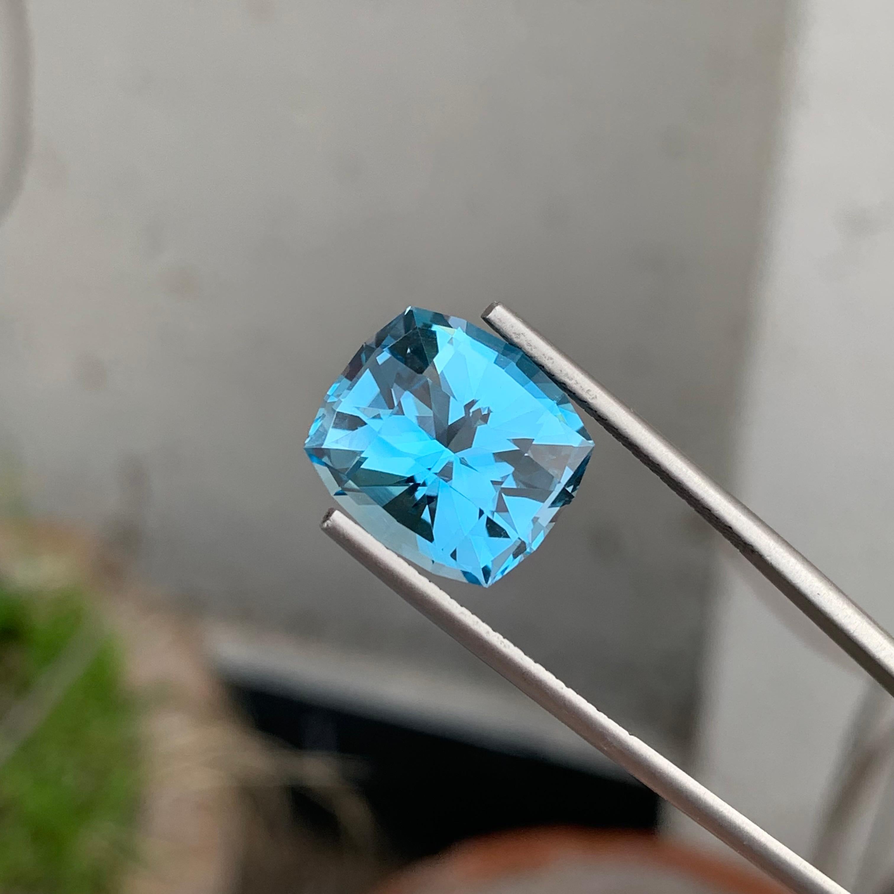 12,15 Karat Facettierter Himmelblauer Topas im Fancy-Schliff für die Schmuckherstellung im Angebot 3