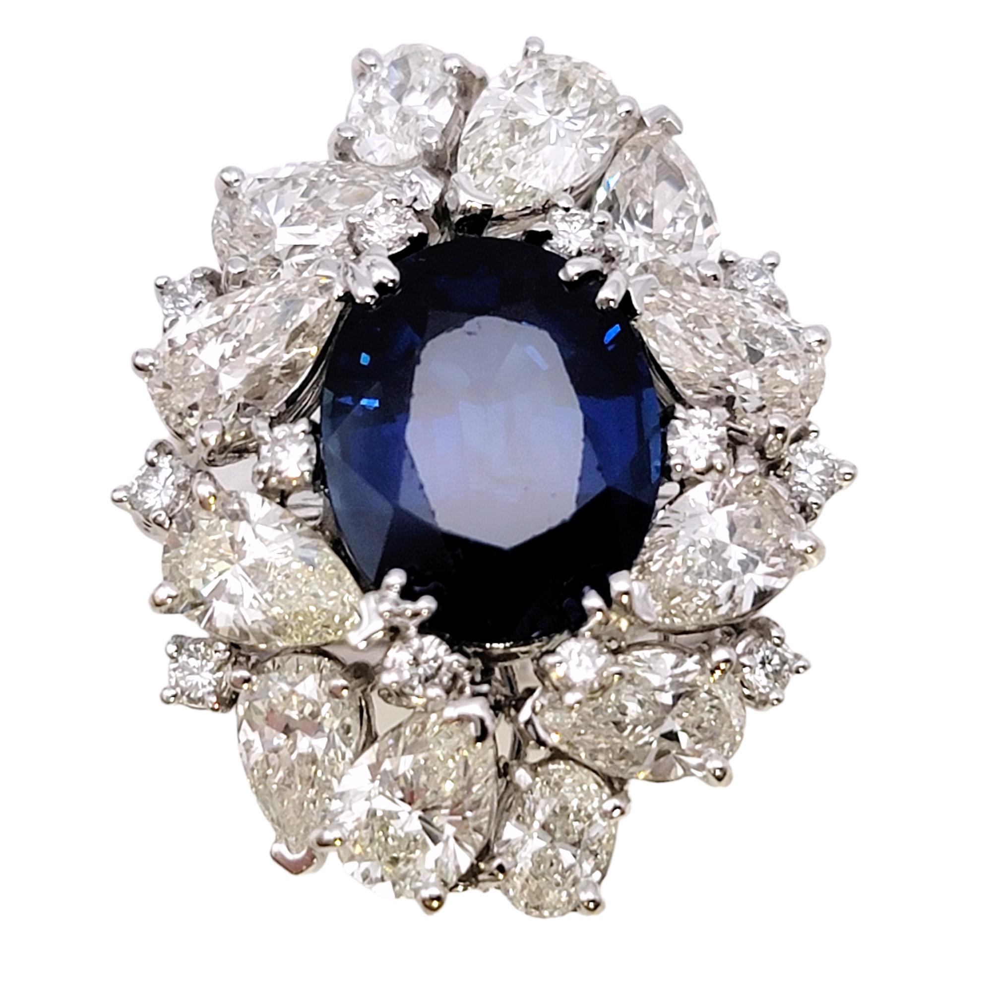 Contemporary 12.15 Carat Total Natural Sapphire and Diamond Cluster White Gold Cocktail Ring For Sale