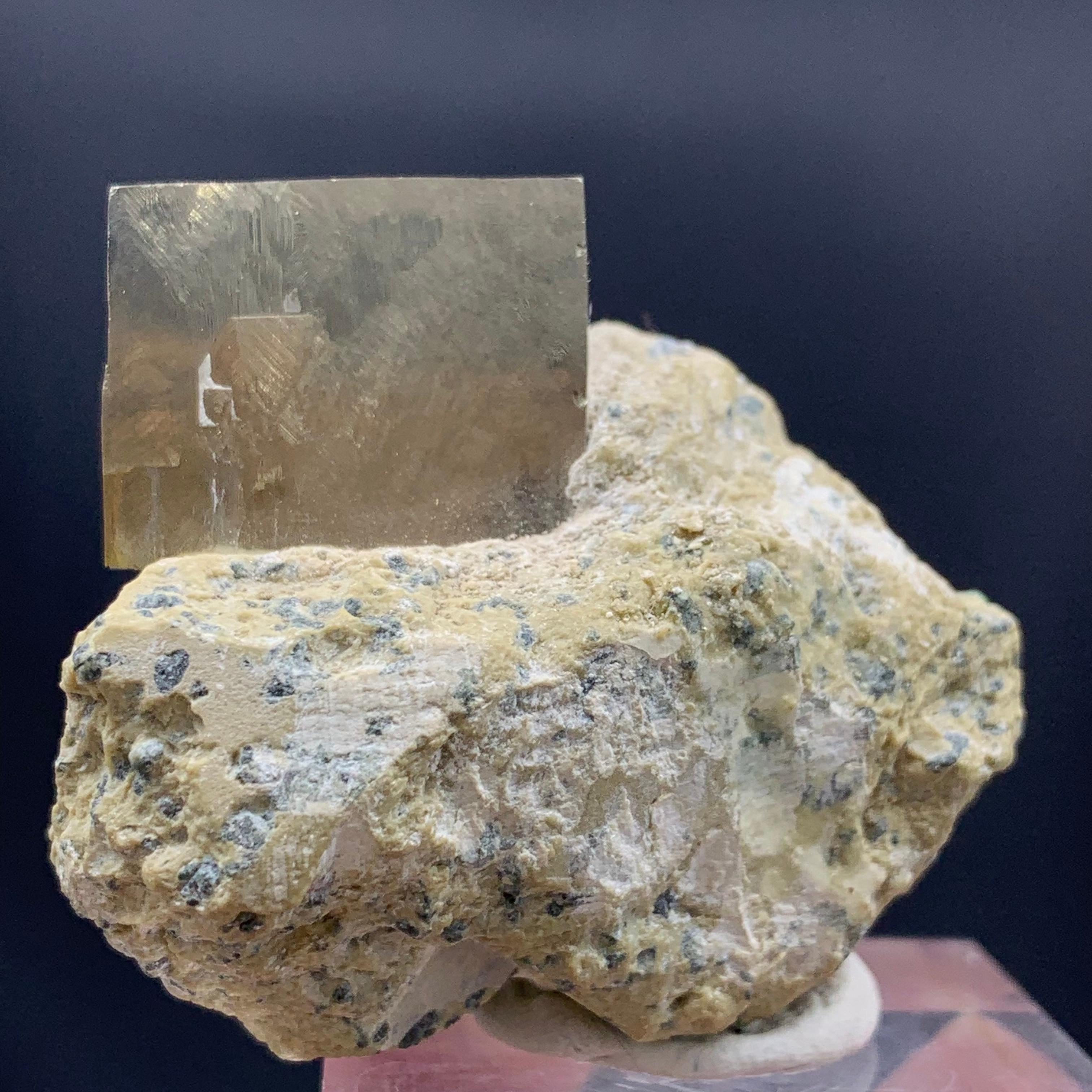 121.53 Gram Lustrous Pyrite Cube On Marl Matrix Rock Specimen From Spain  In Good Condition For Sale In Peshawar, PK