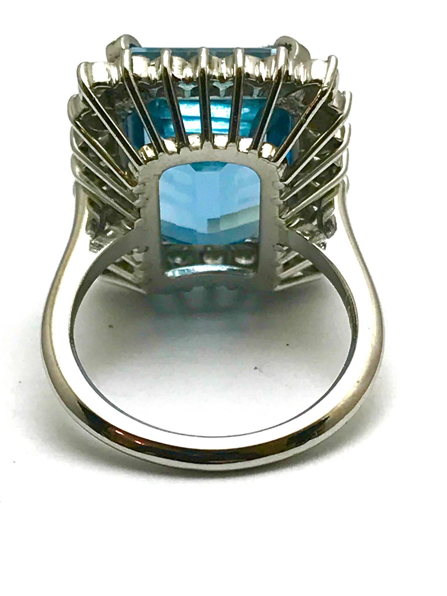 12.16 Carat Emerald Cut Aquamarine and Diamond Platinum Ring In Excellent Condition For Sale In Chevy Chase, MD