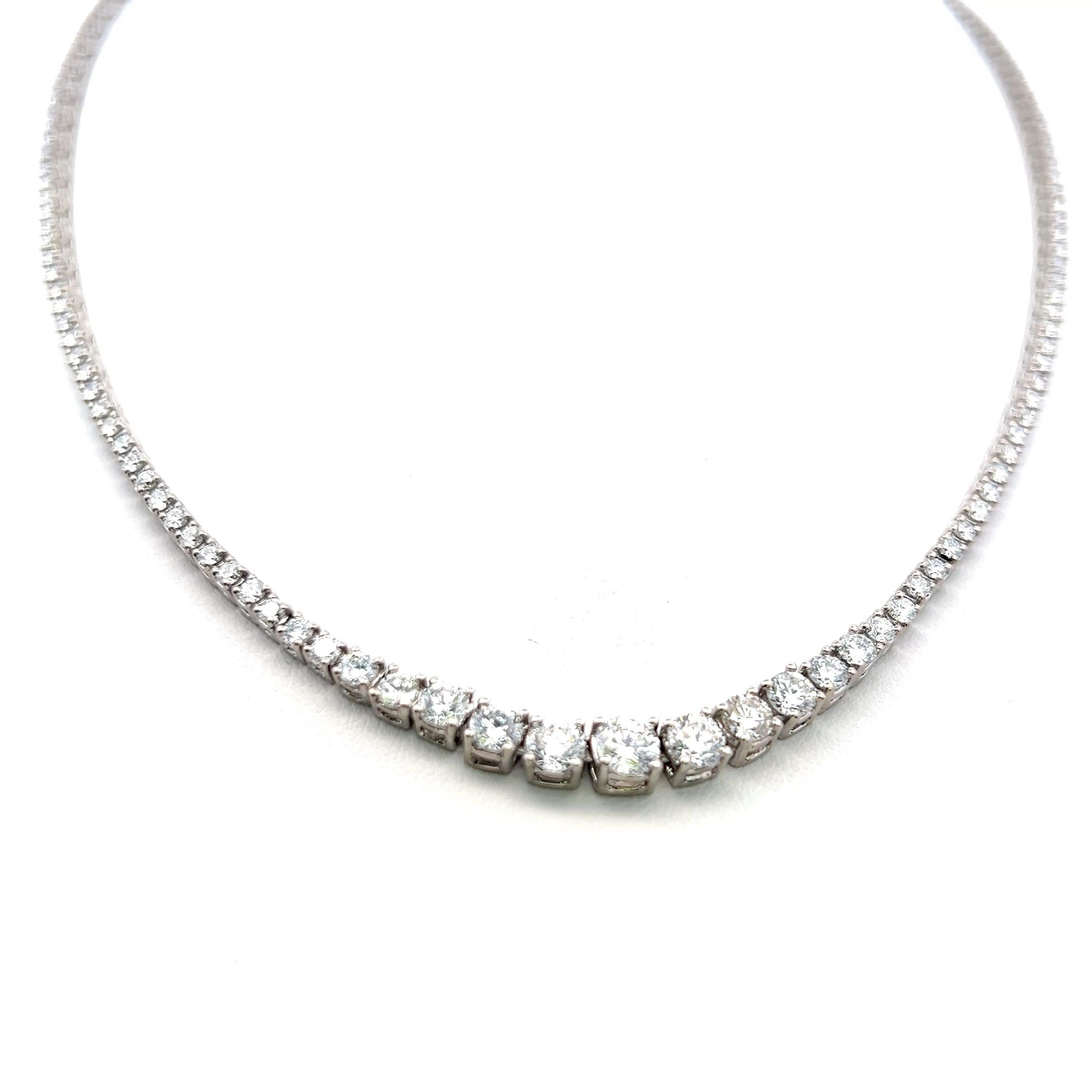 12.16 Carat Round Brilliant G-H VS Diamond 14 Karat White Gold Riviera Necklace In New Condition For Sale In New York, NY