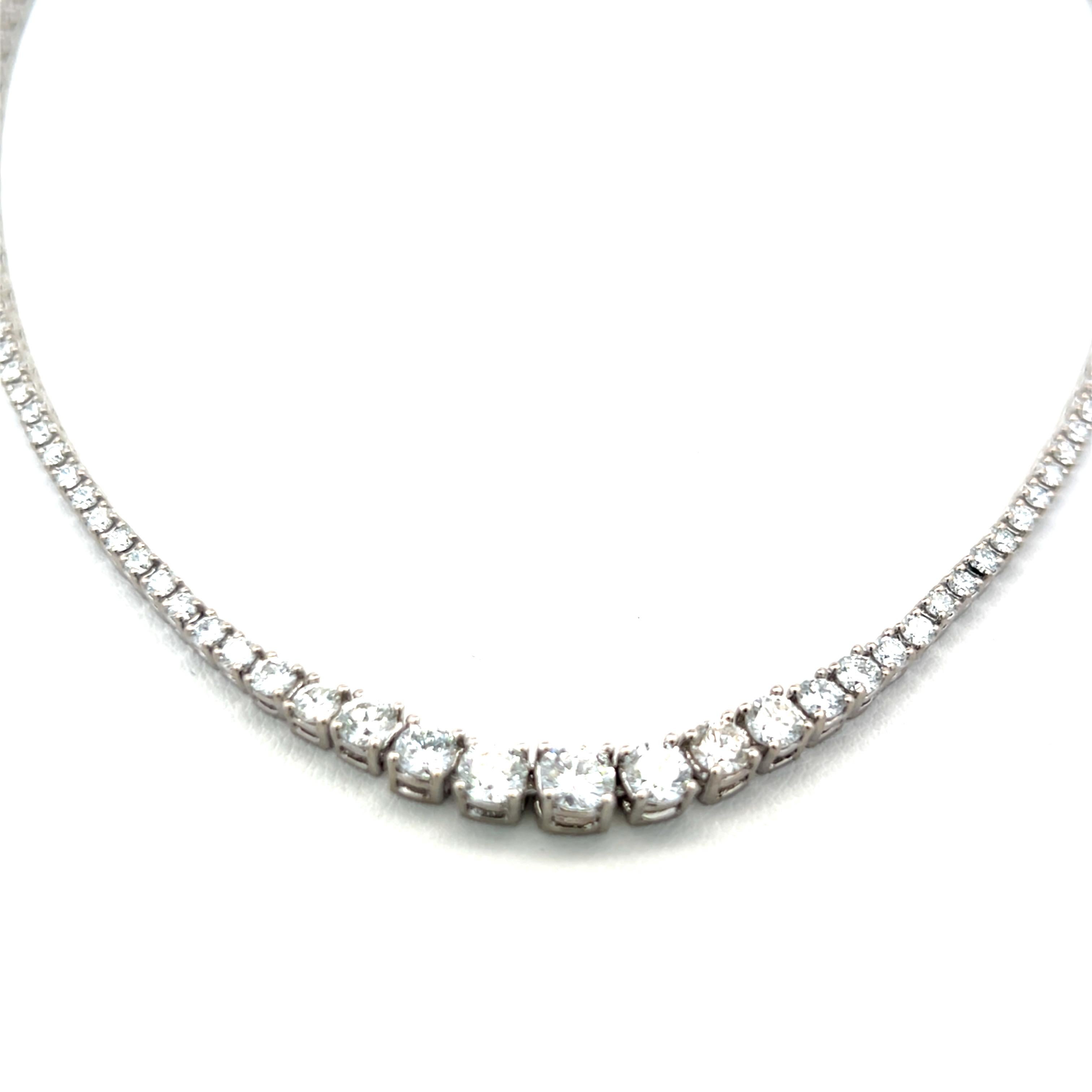 Women's 12.16 Carat Round Brilliant G-H VS Diamond 14 Karat White Gold Riviera Necklace For Sale