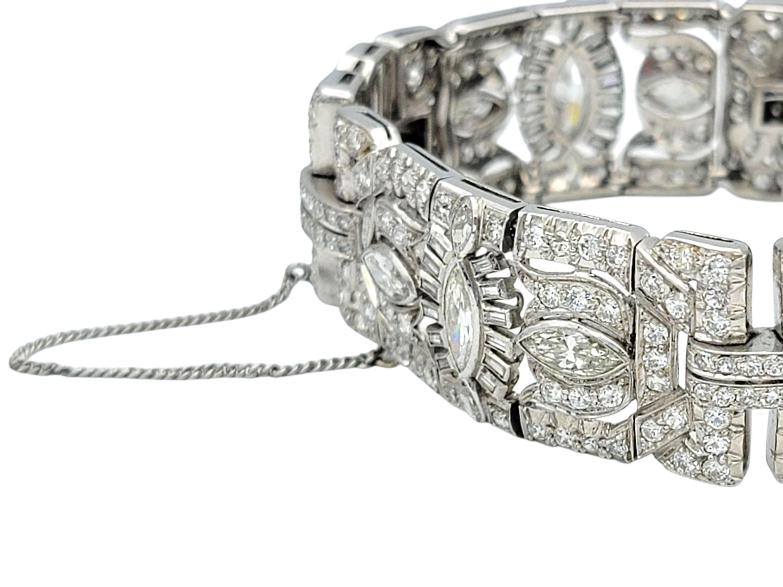Pulsera de eslabones Art Decó con varios diamantes en total de 12,16 quilates, en platino en venta 1