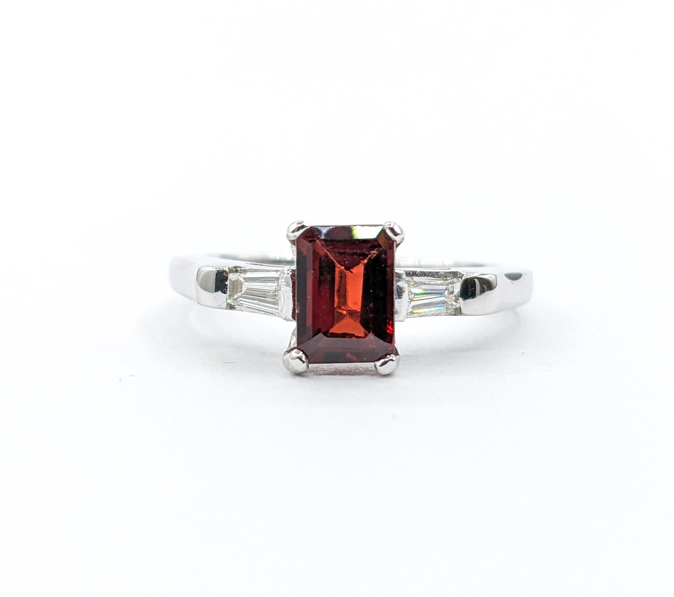 1.21ct Garnet & Diamond Ring In Platinum In Excellent Condition For Sale In Bloomington, MN