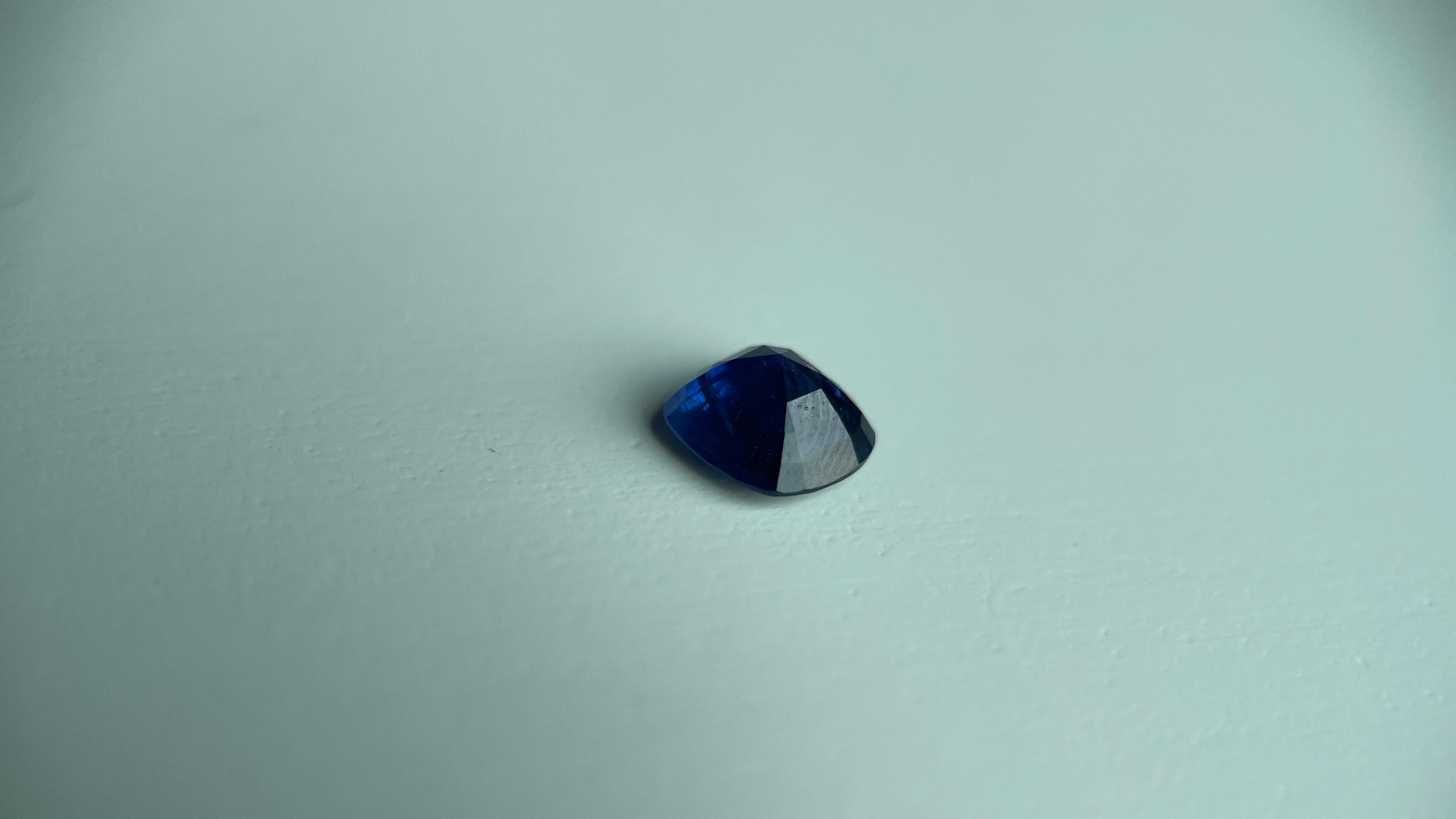 1.21Ct natürlicher blauer Saphir (violettblau)- GIA zertifiziert (Kissenschliff) im Angebot