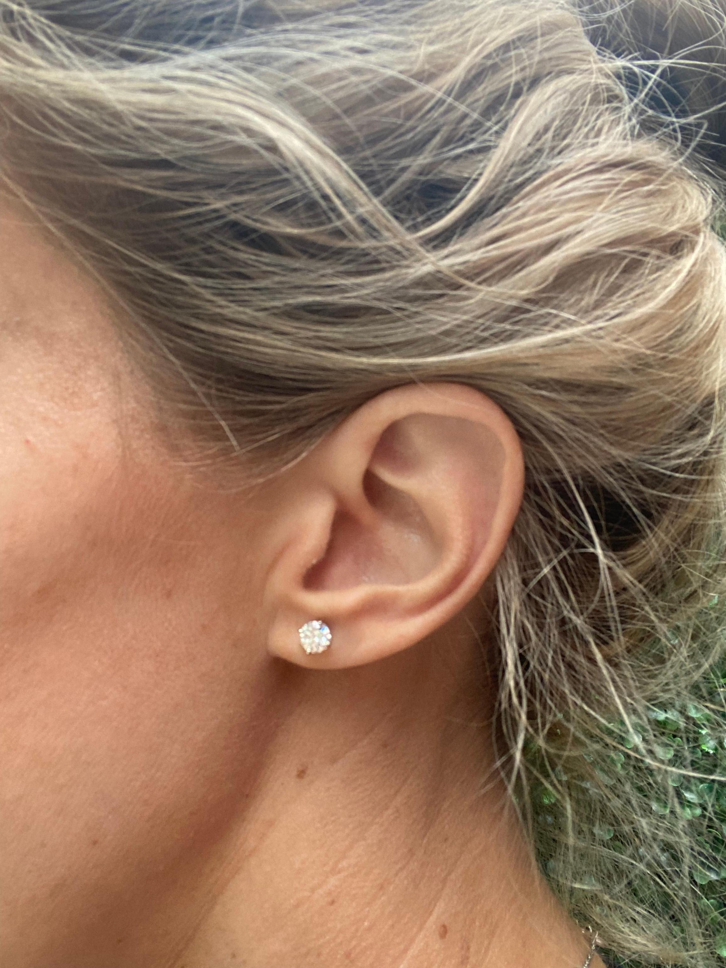 jared diamond stud earrings