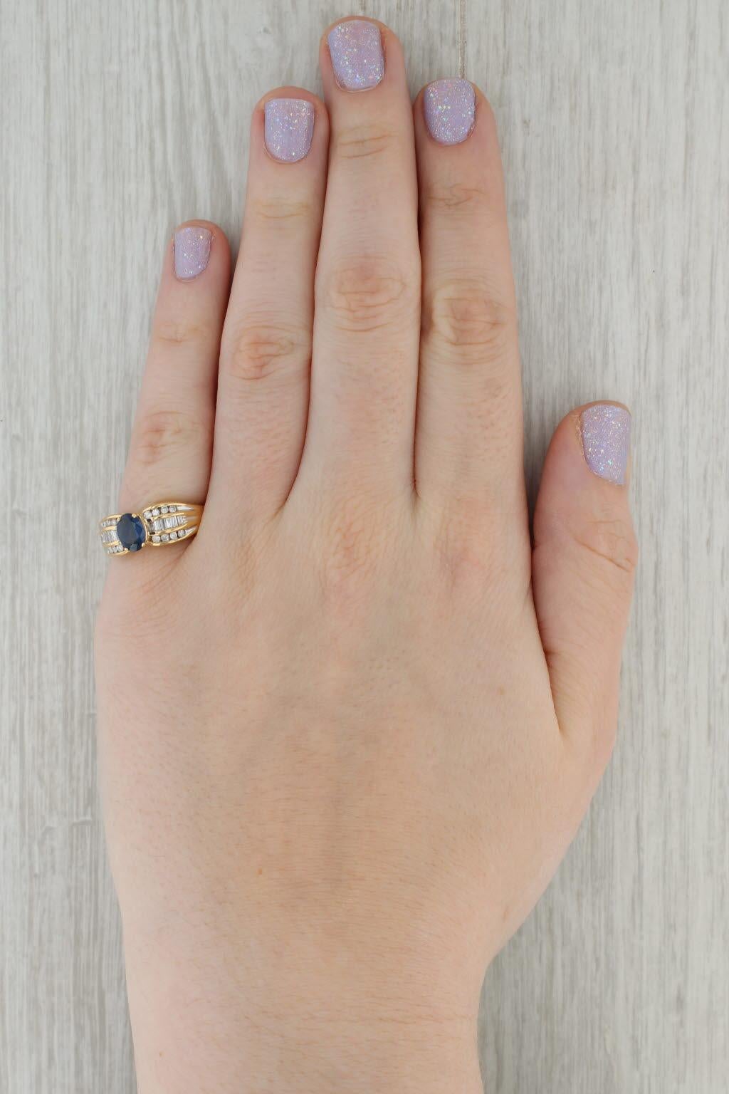 1,21 ctw Oval Blauer Saphir Diamantring 18k Gelbgold Größe 6,5 im Angebot 3
