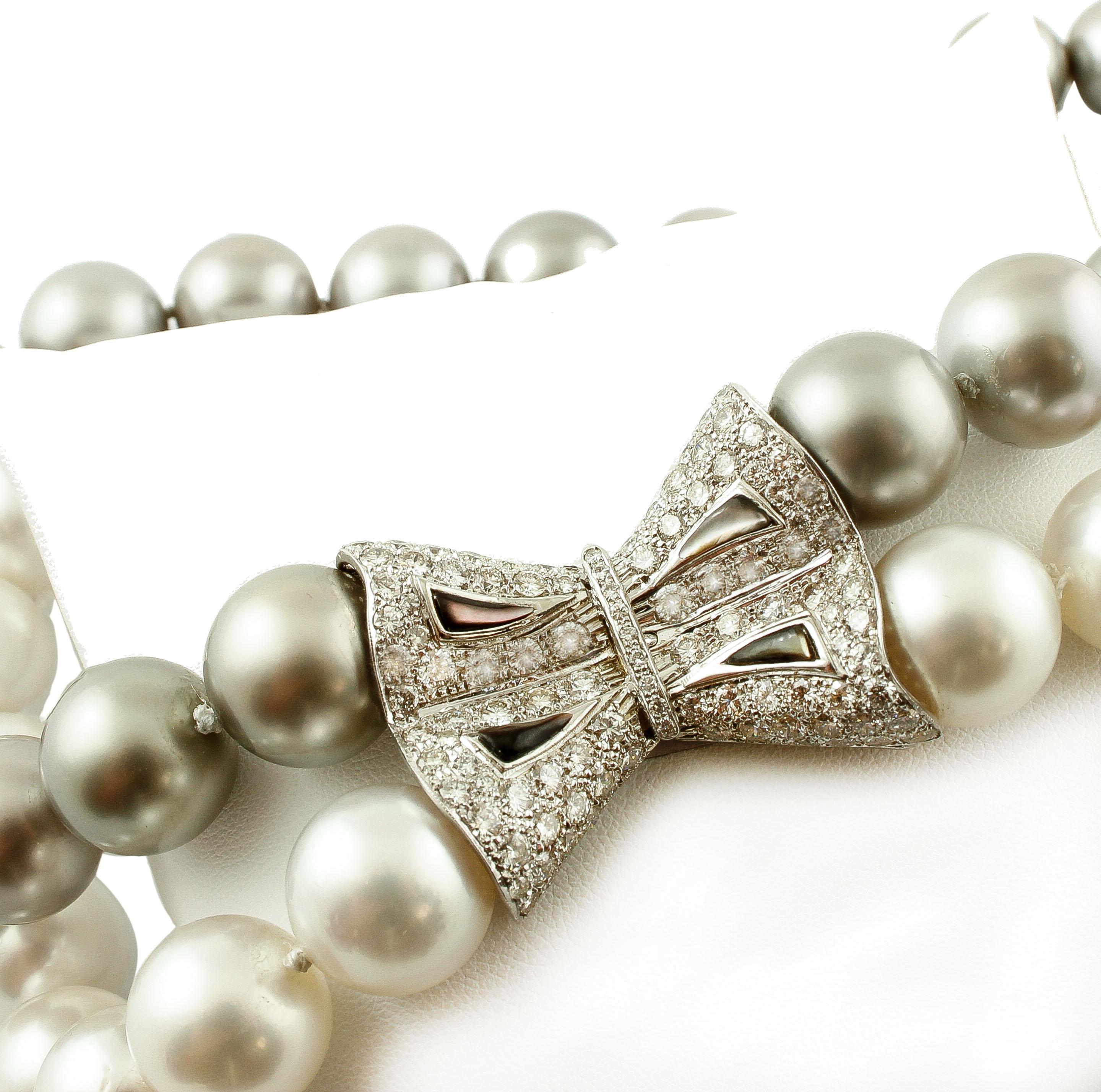 Brilliant Cut 121g White and Grey South Sea Pearls, Diamonds, 14 Karat White Gold Necklace