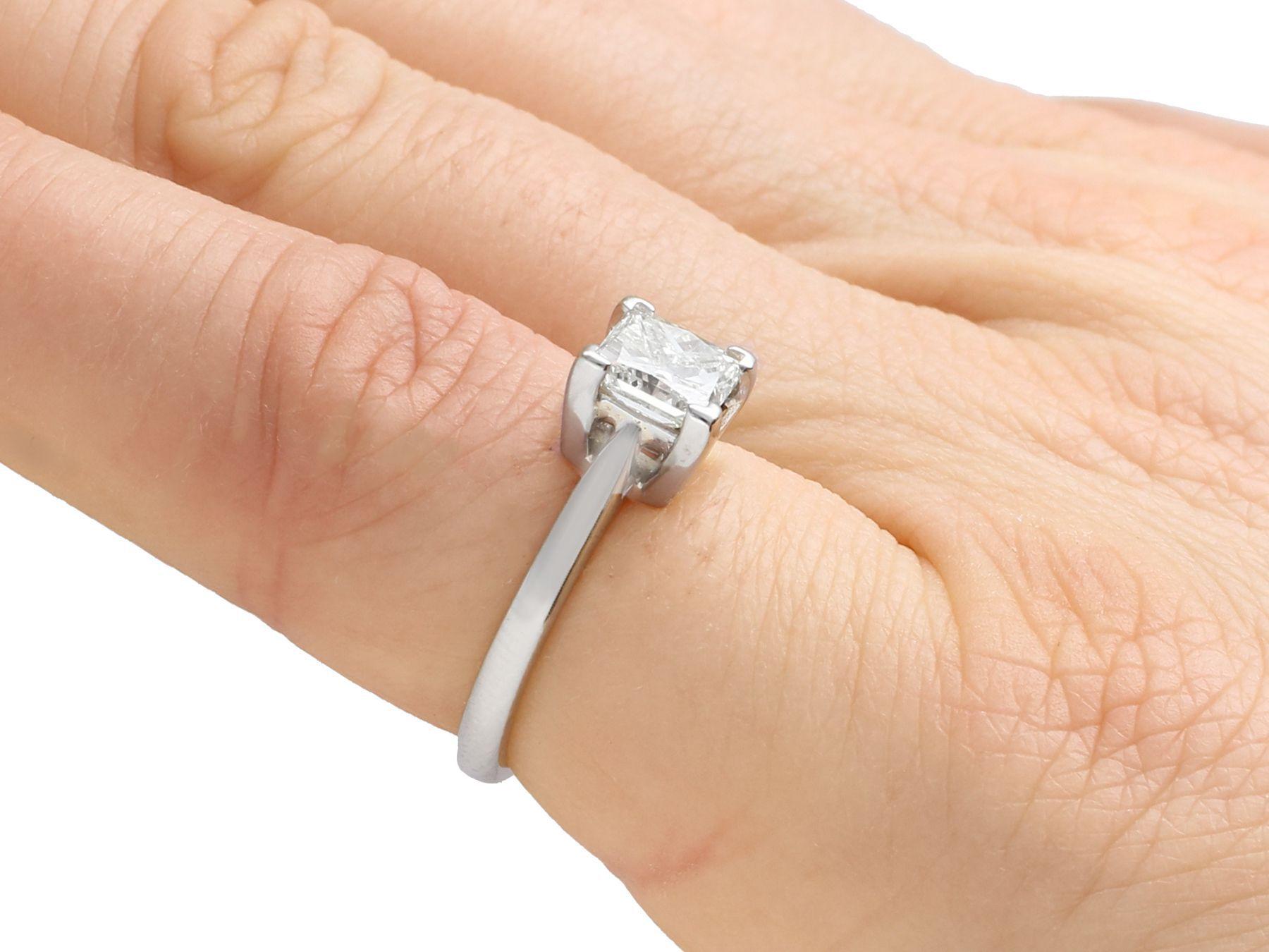 1.22 Carat Diamond and Platinum Solitaire Engagement Ring For Sale 1