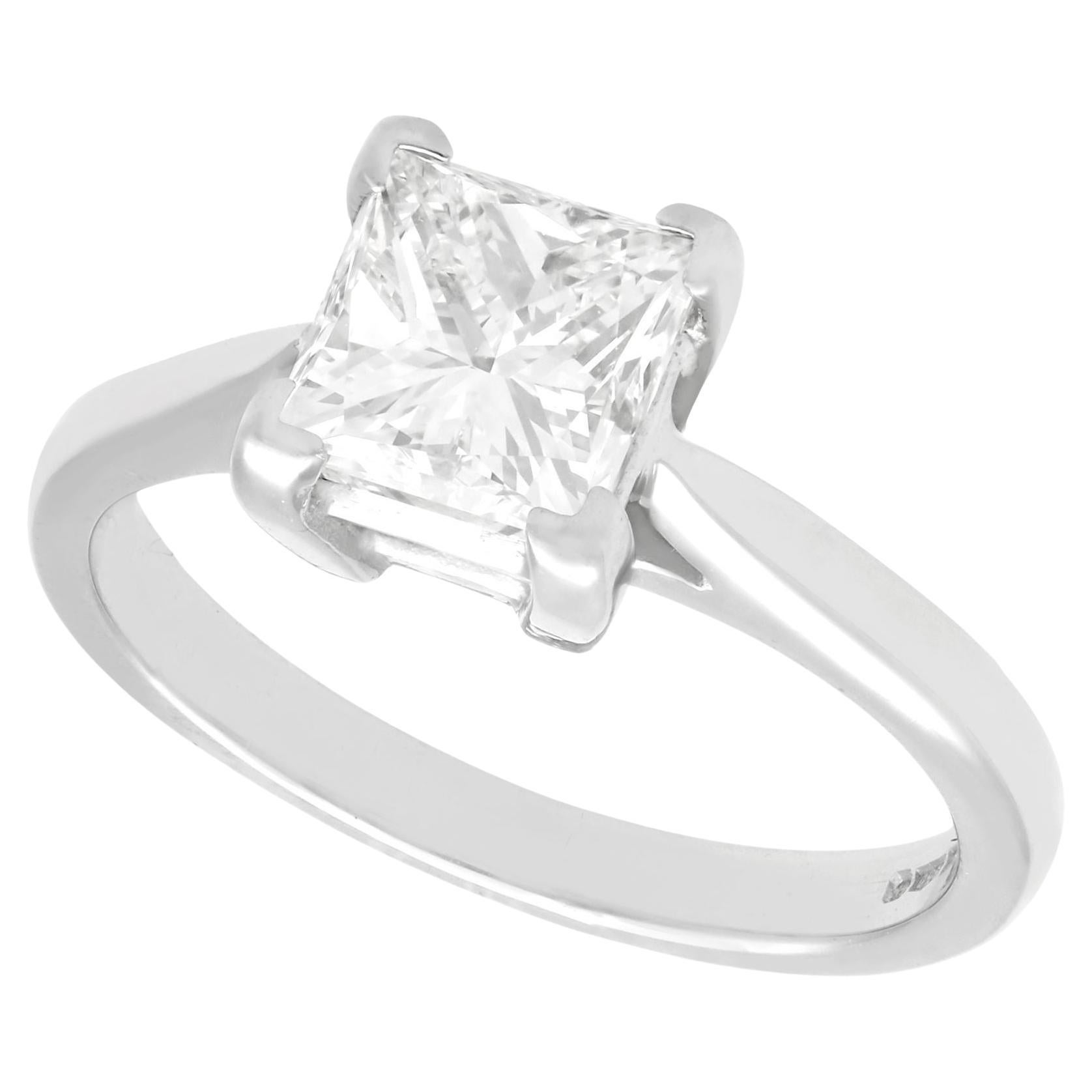 1.22 Carat Diamond and Platinum Solitaire Engagement Ring For Sale