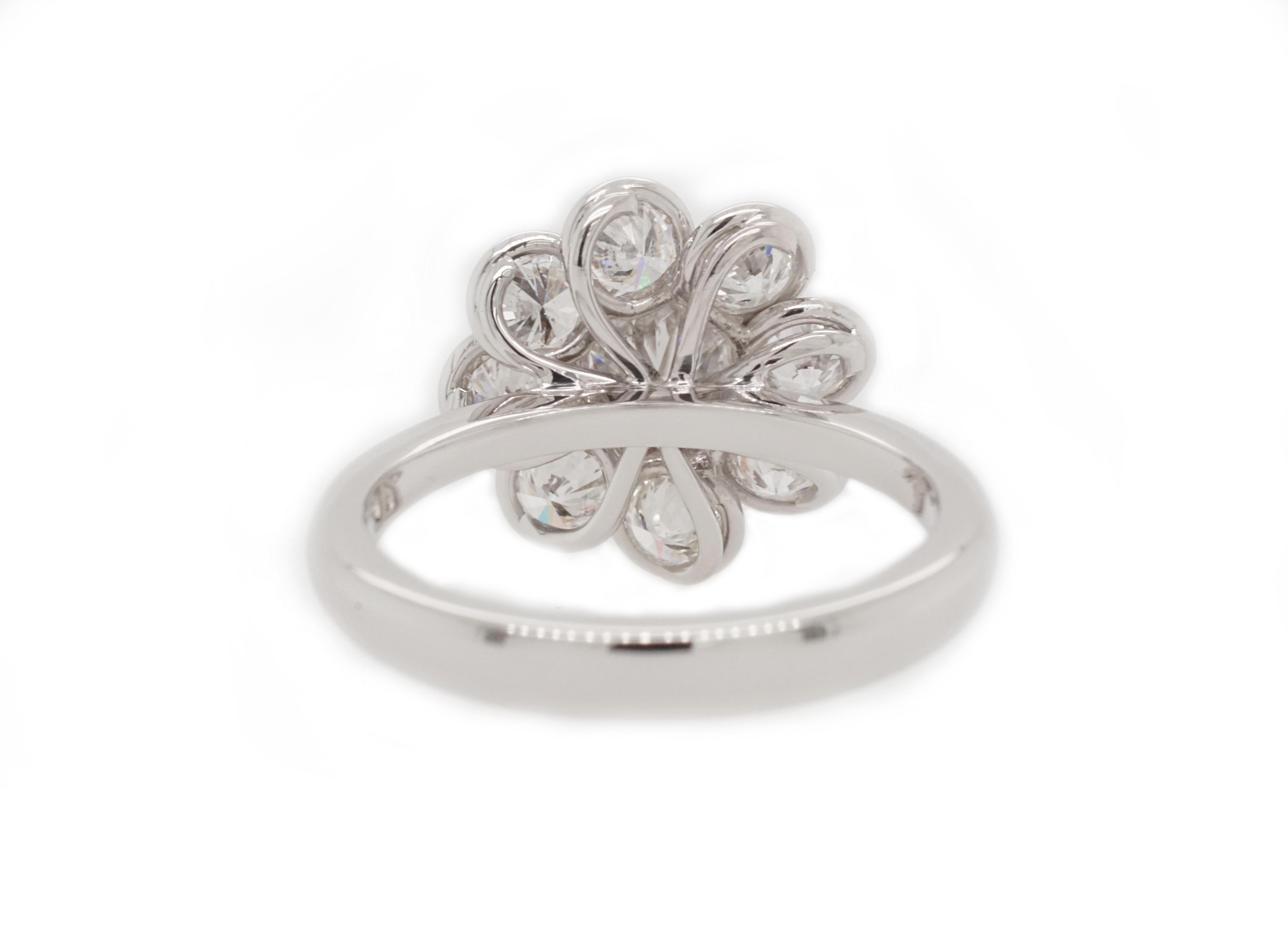Art Deco 1.22 Carat Diamond Flower Ring For Sale