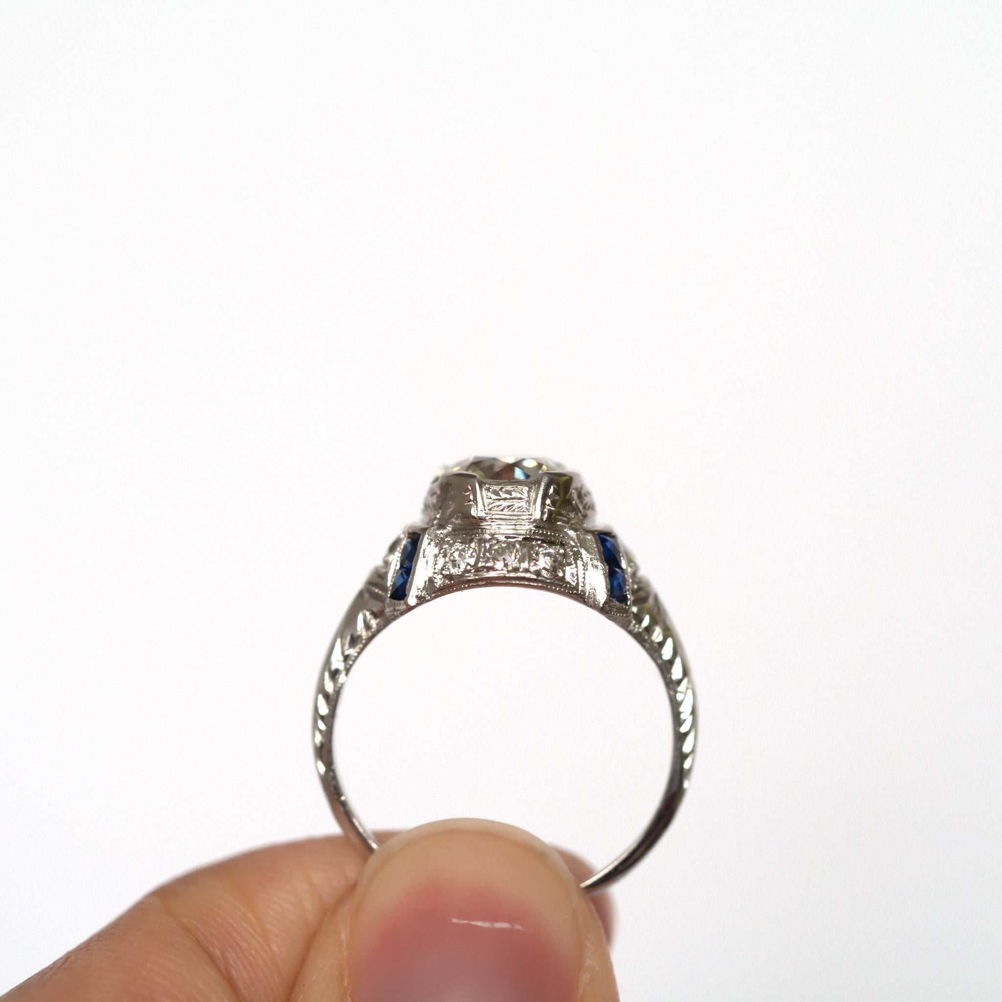 Women's 1.42 Carat Diamond Platinum Engagement Ring For Sale