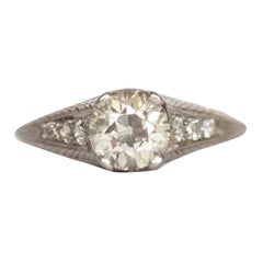 Anillo de compromiso de platino con diamantes de 1.22 quilates