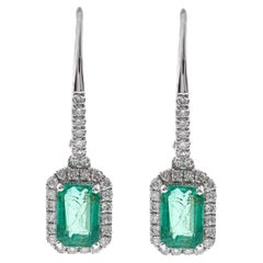 Orecchino in oro bianco 14K con diamante e taglio smeraldo da 1,22 carati.