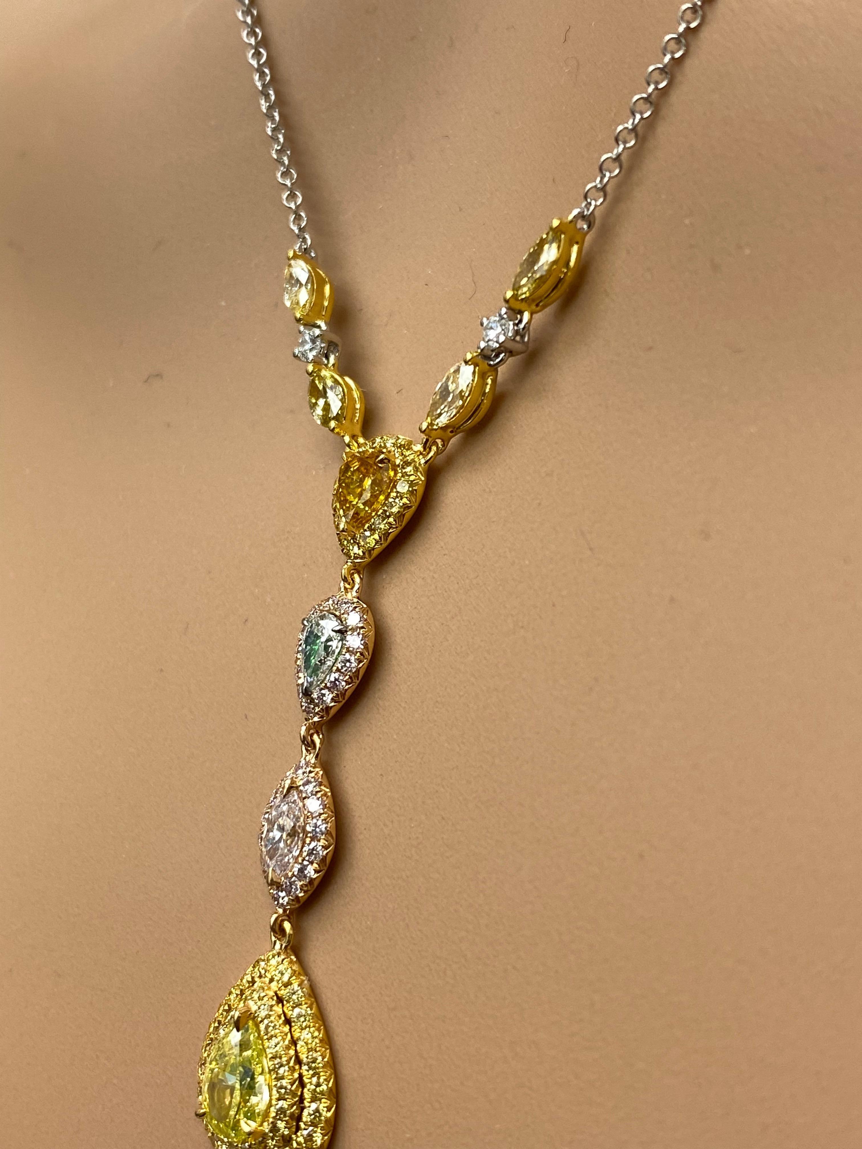 1,22 Karat Mix Form Fancy gelbe und rosa Diamanten Anhänger Halskette in 18K Mix im Angebot 4