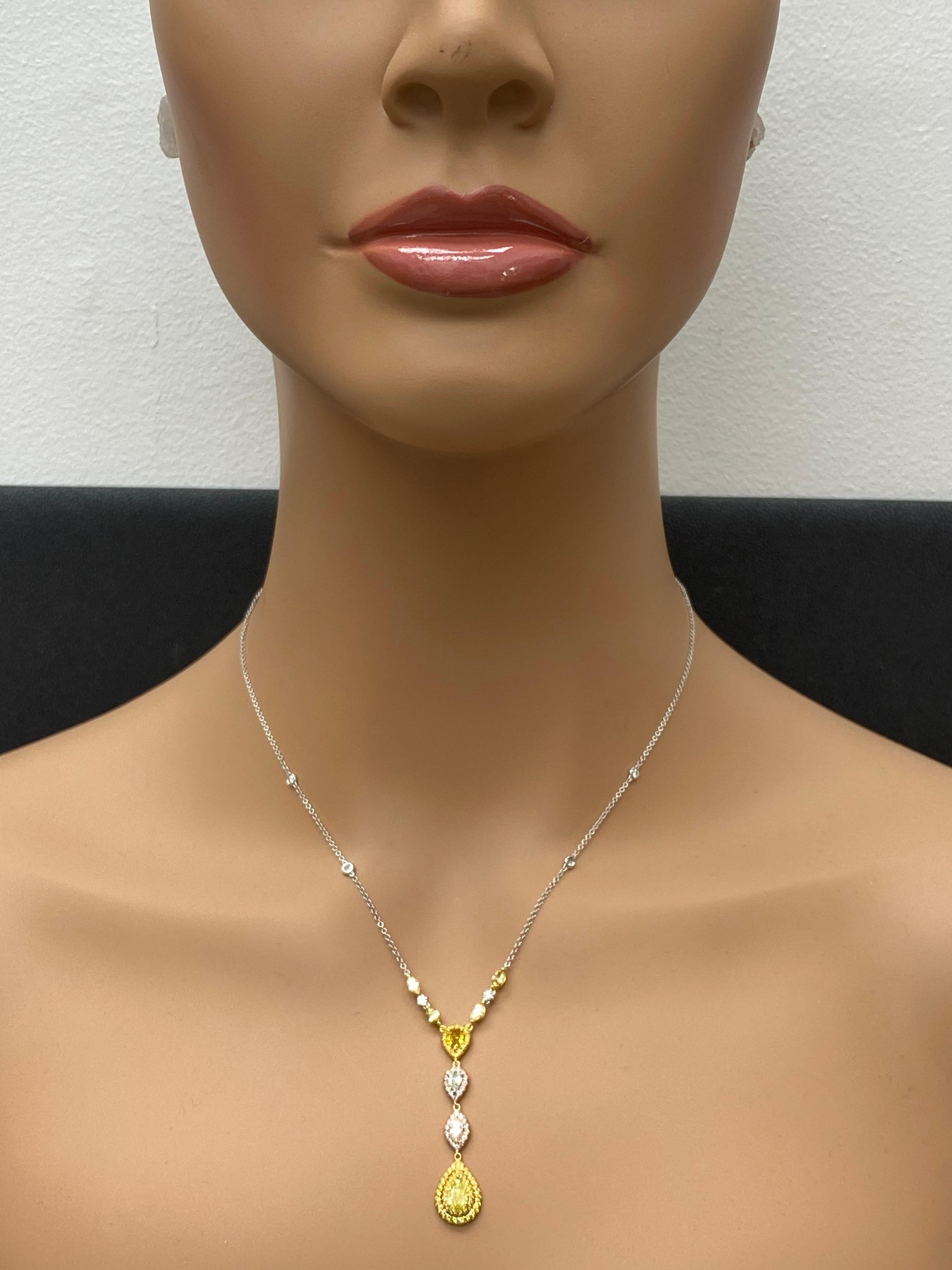 1,22 Karat Mix Form Fancy gelbe und rosa Diamanten Anhänger Halskette in 18K Mix im Angebot 3