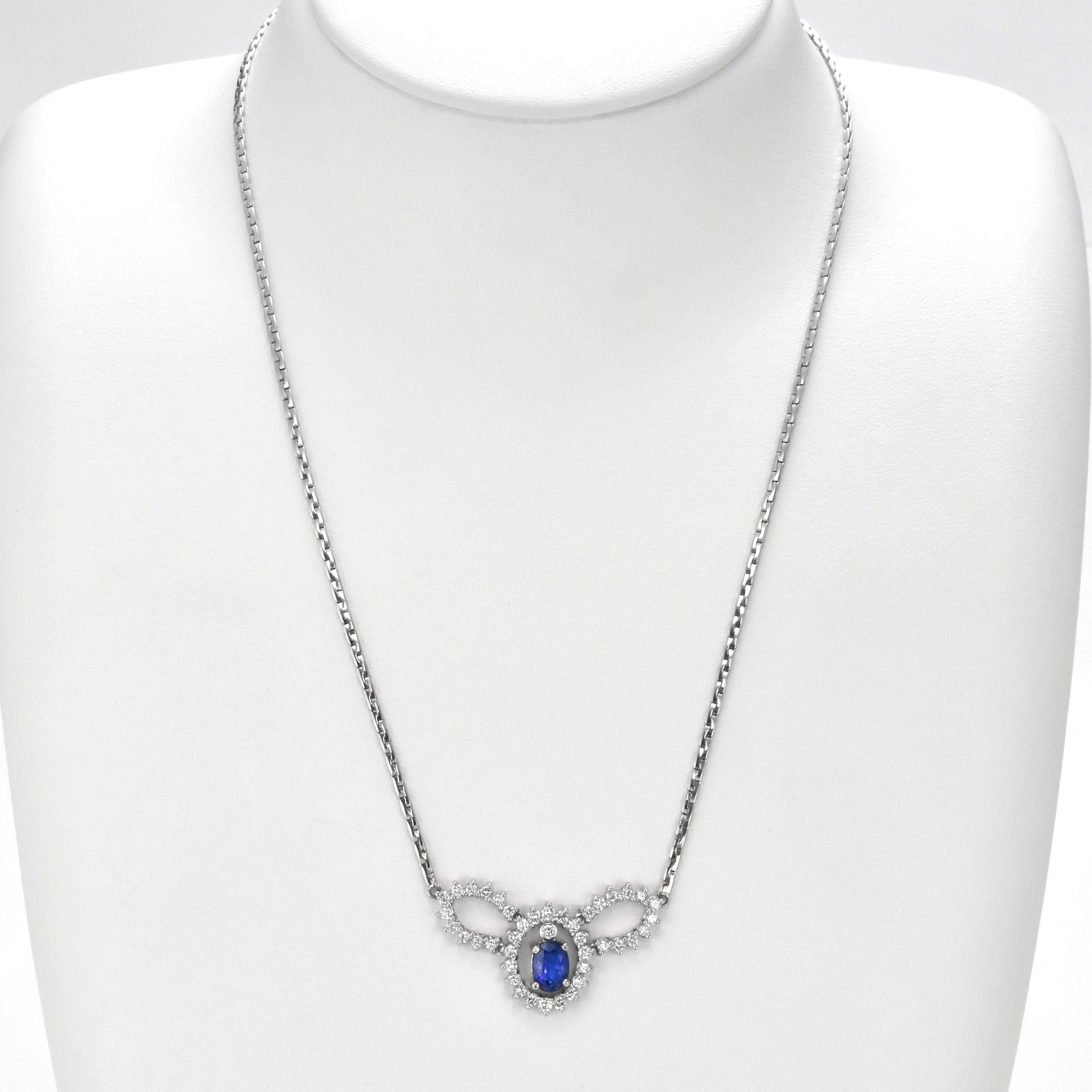 Modern 1.22 Carat Natural Royal Blue Sapphire and Diamond Necklace Made in Platinum For Sale