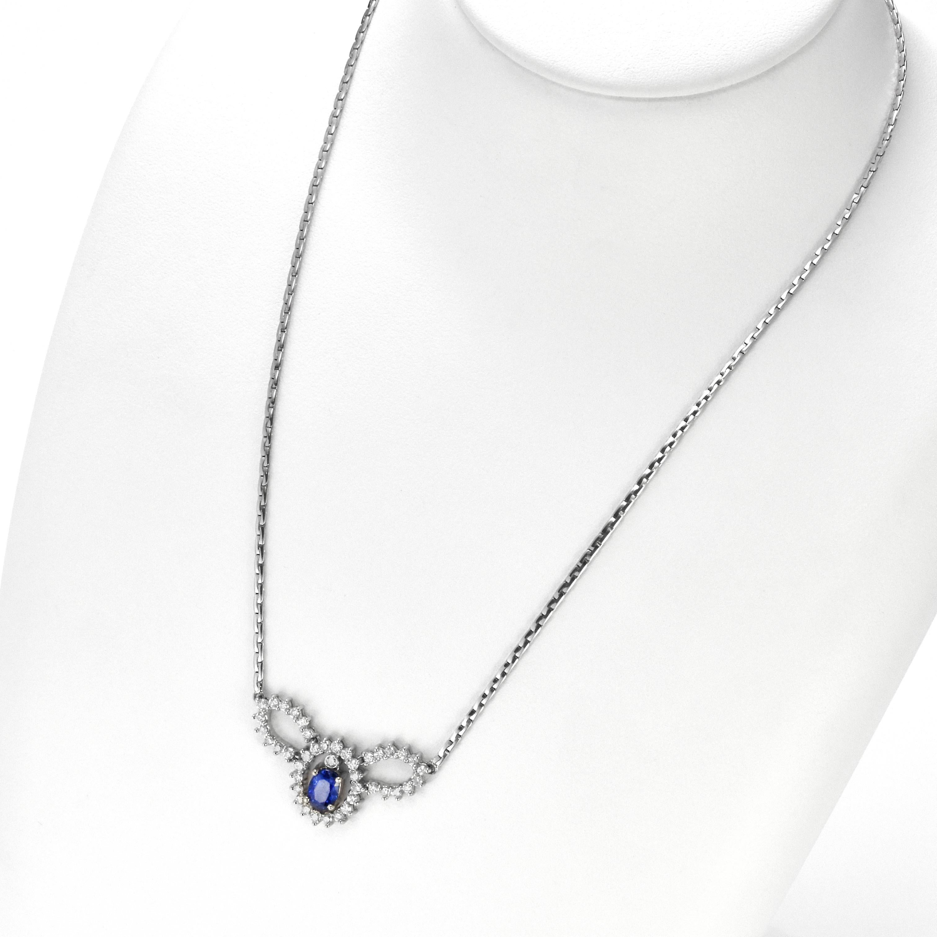 Oval Cut 1.22 Carat Natural Royal Blue Sapphire and Diamond Necklace Made in Platinum For Sale