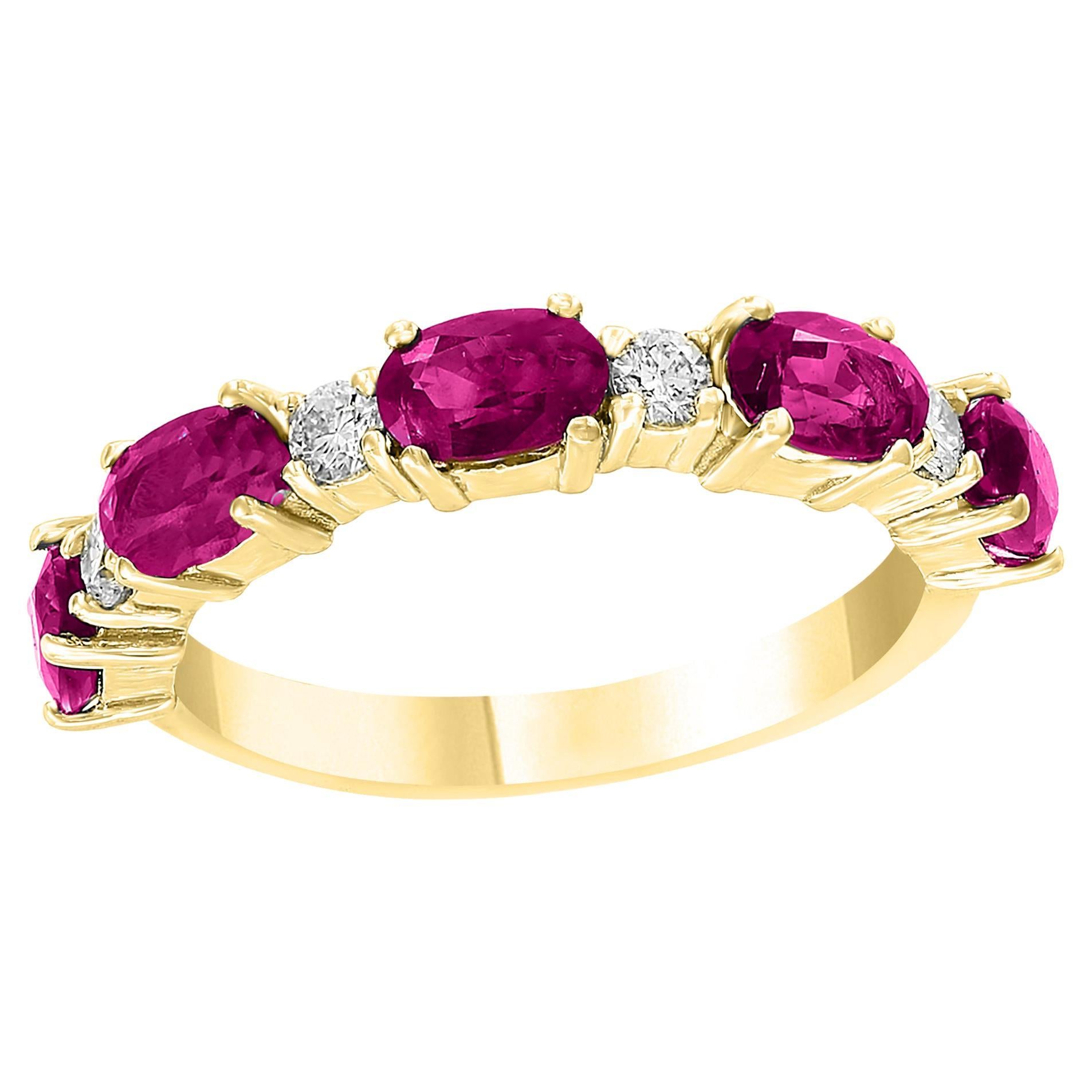 1.22 Karat Ovalschliff abwechselnd Rubin Diamant Ehering aus 14K Gelbgold im Angebot