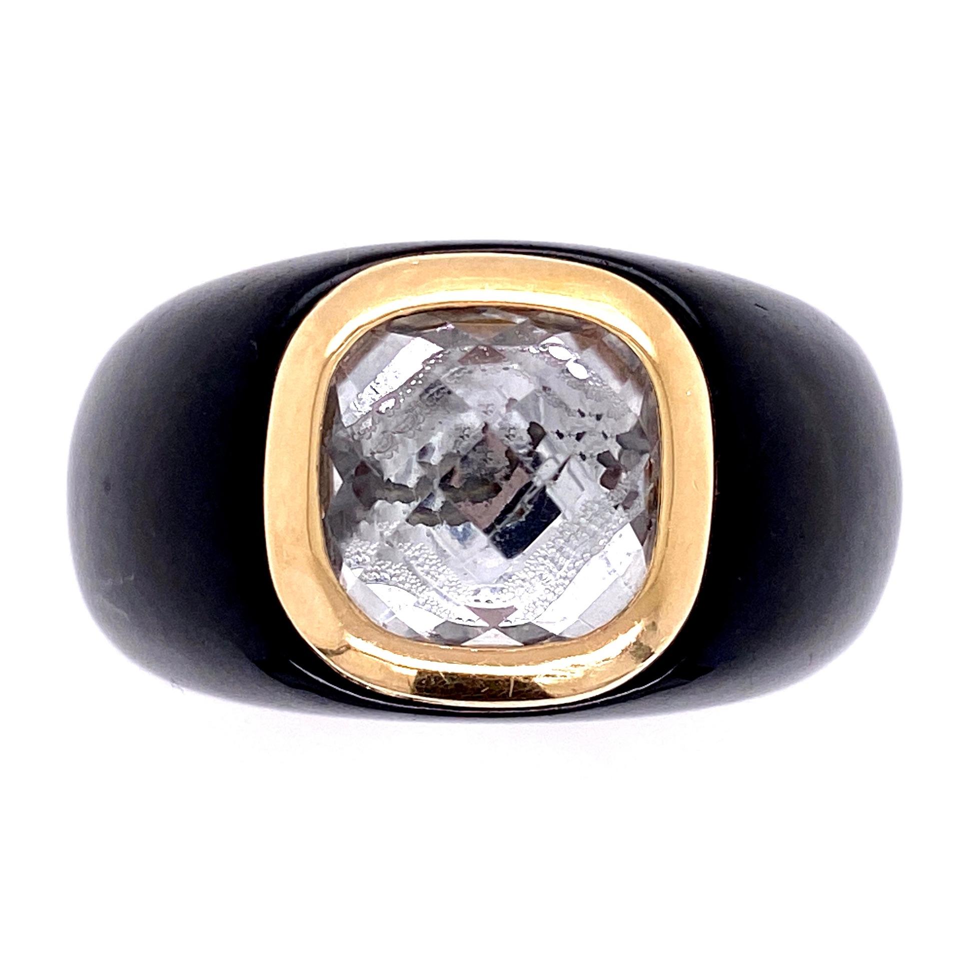 Modern 12.2 Carat Quartz and Black Resin Gold Cocktail Ring Estate Fine Jewelry