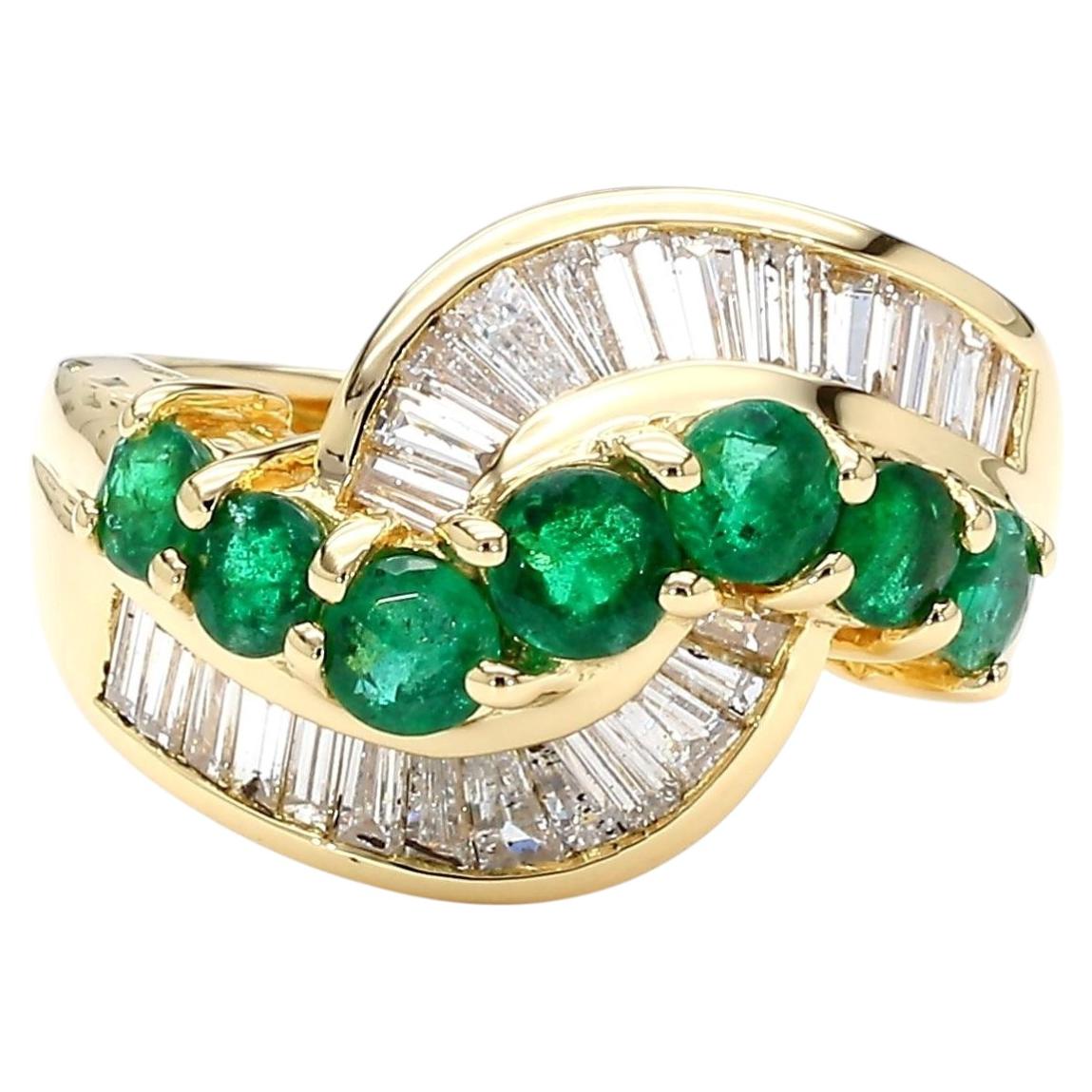 1.22 Carat Round Emerald & Baguette Cut Diamond Wave 18K Gold Band Ring For Sale