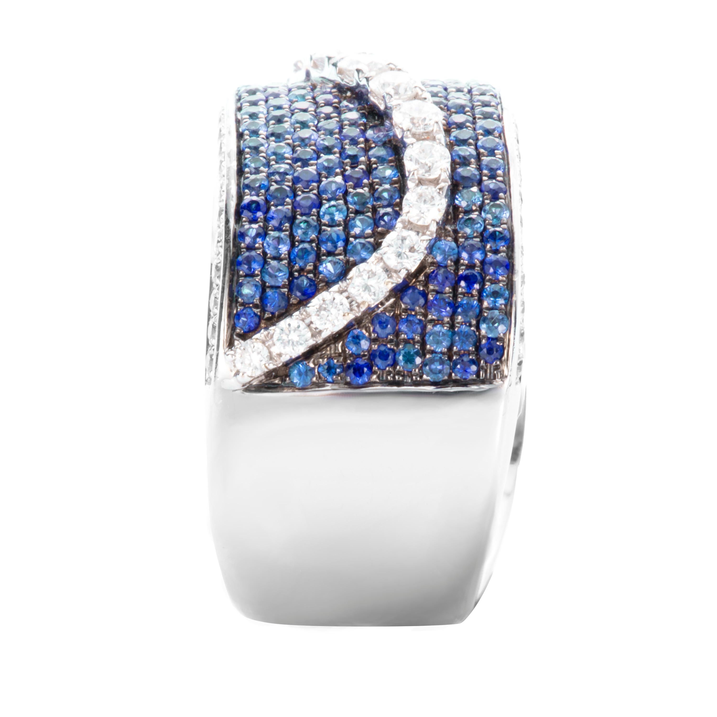Contemporary 1.22 Carat Sapphire Diamond Band 18 Karat White Gold Cocktail Ring For Sale