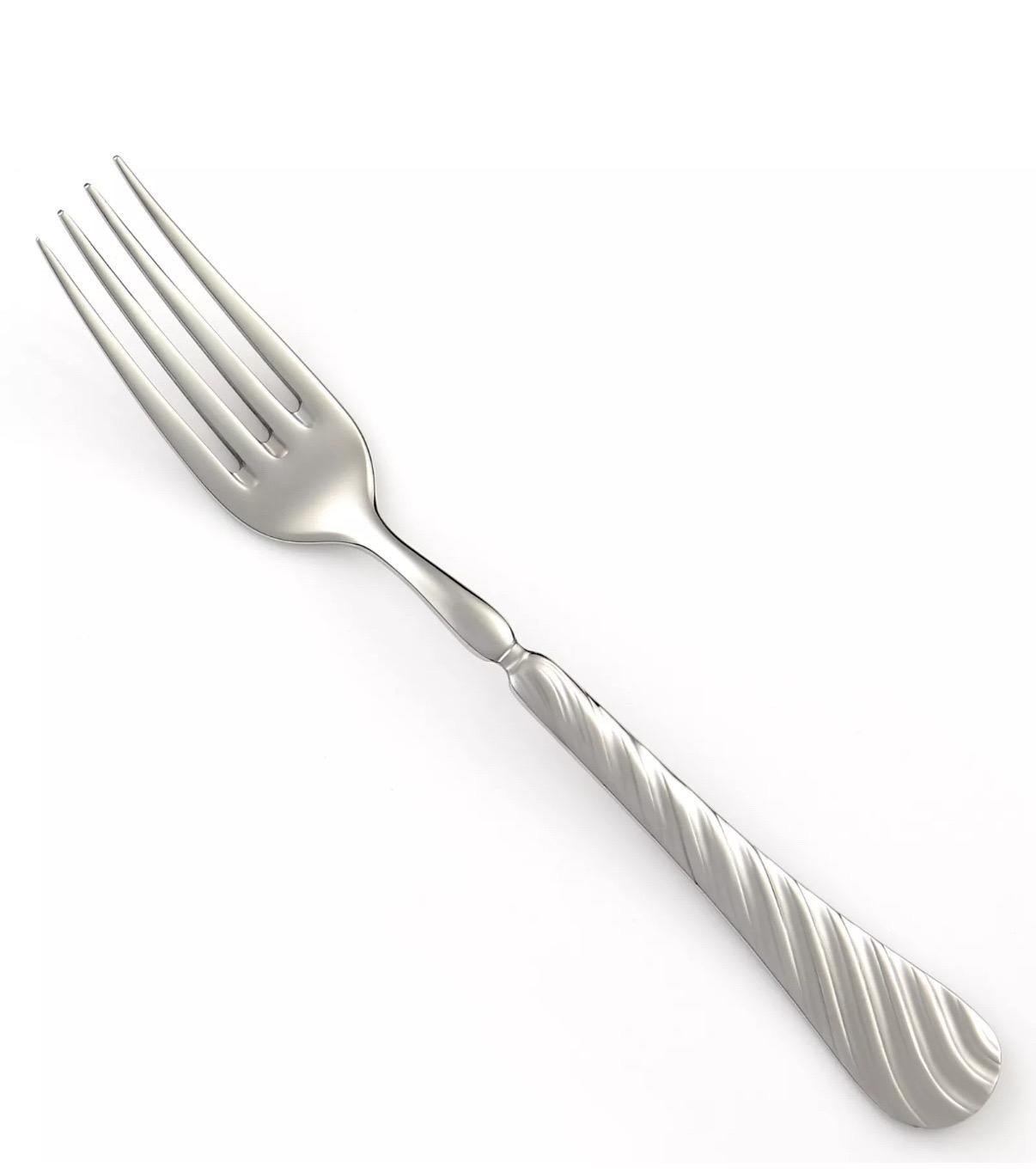 Un rare et vaste service de couverts en argent plaqué de 122 pièces dans le motif emblématique Capricorne Liane de Christofle, France.

Cette collection du milieu du XXe siècle met en valeur l'élégance sculpturale et le savoir-faire exceptionnel qui