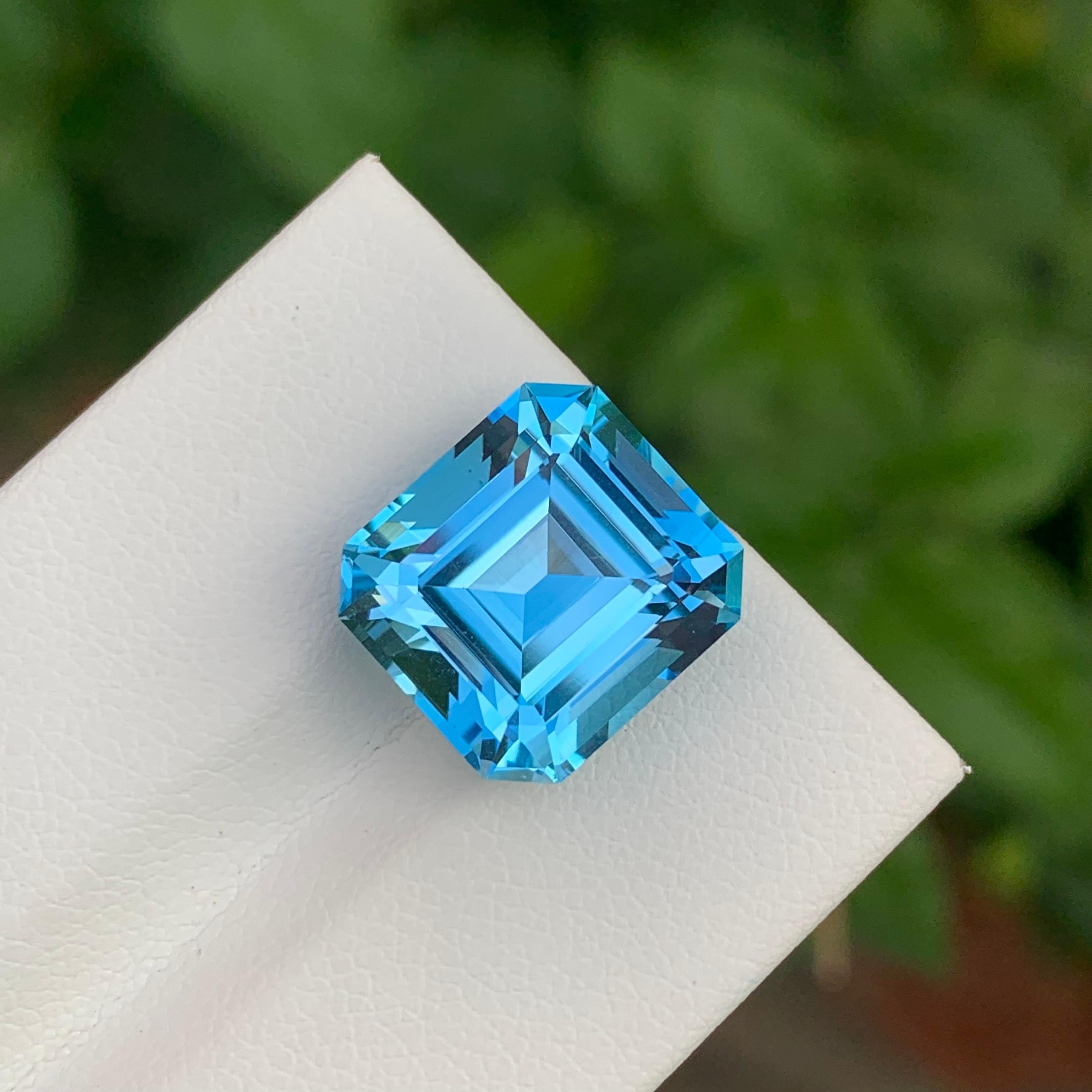 da uomo o donna 12,20 Carati Adorabile gemma sciolta di Topazio Blu Taglio Asscher per Collana Gioielli in vendita
