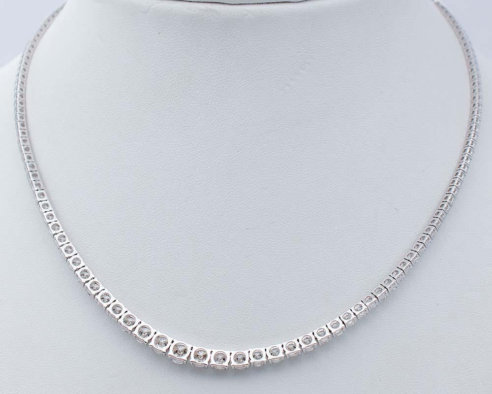 12.20 Carats Diamonds, 18 Karat White Gold Modern Necklace In New Condition In Marcianise, Marcianise (CE)