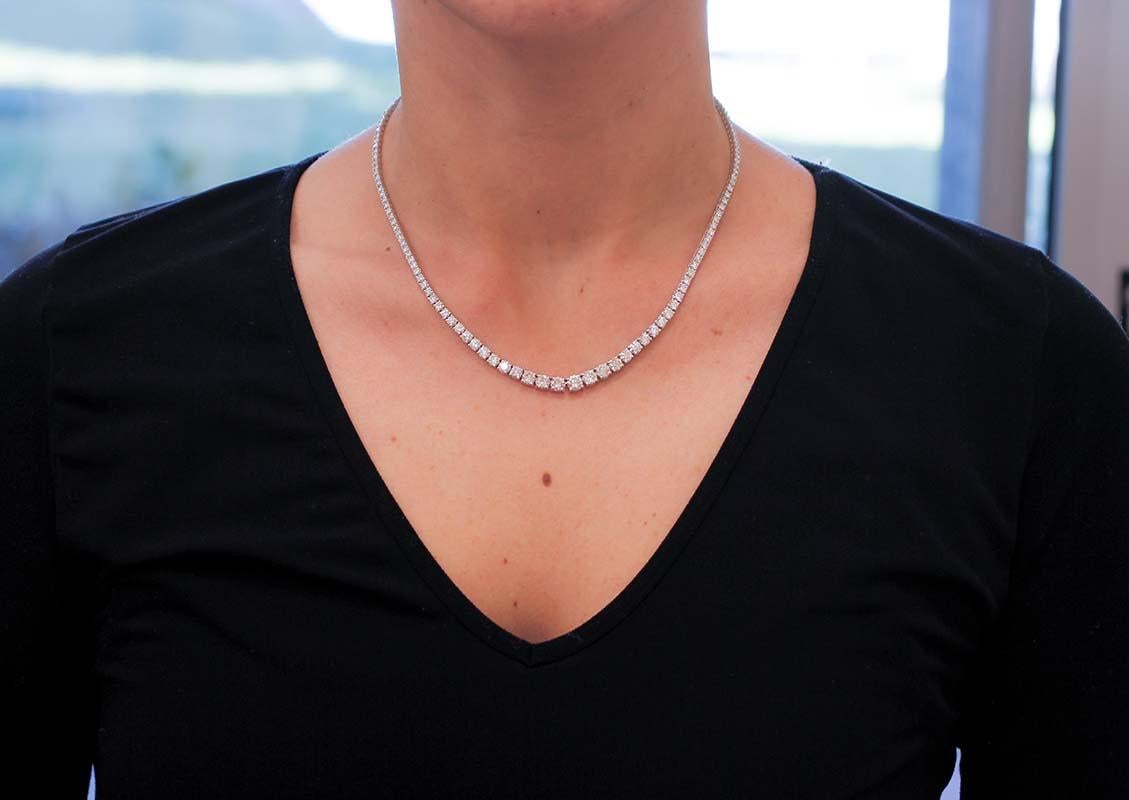 Women's 12.20 Carats Diamonds, 18 Karat White Gold Modern Necklace