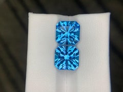 Paire de topazes bleues suisses naturelles de 12,20 carats, taille fantaisie